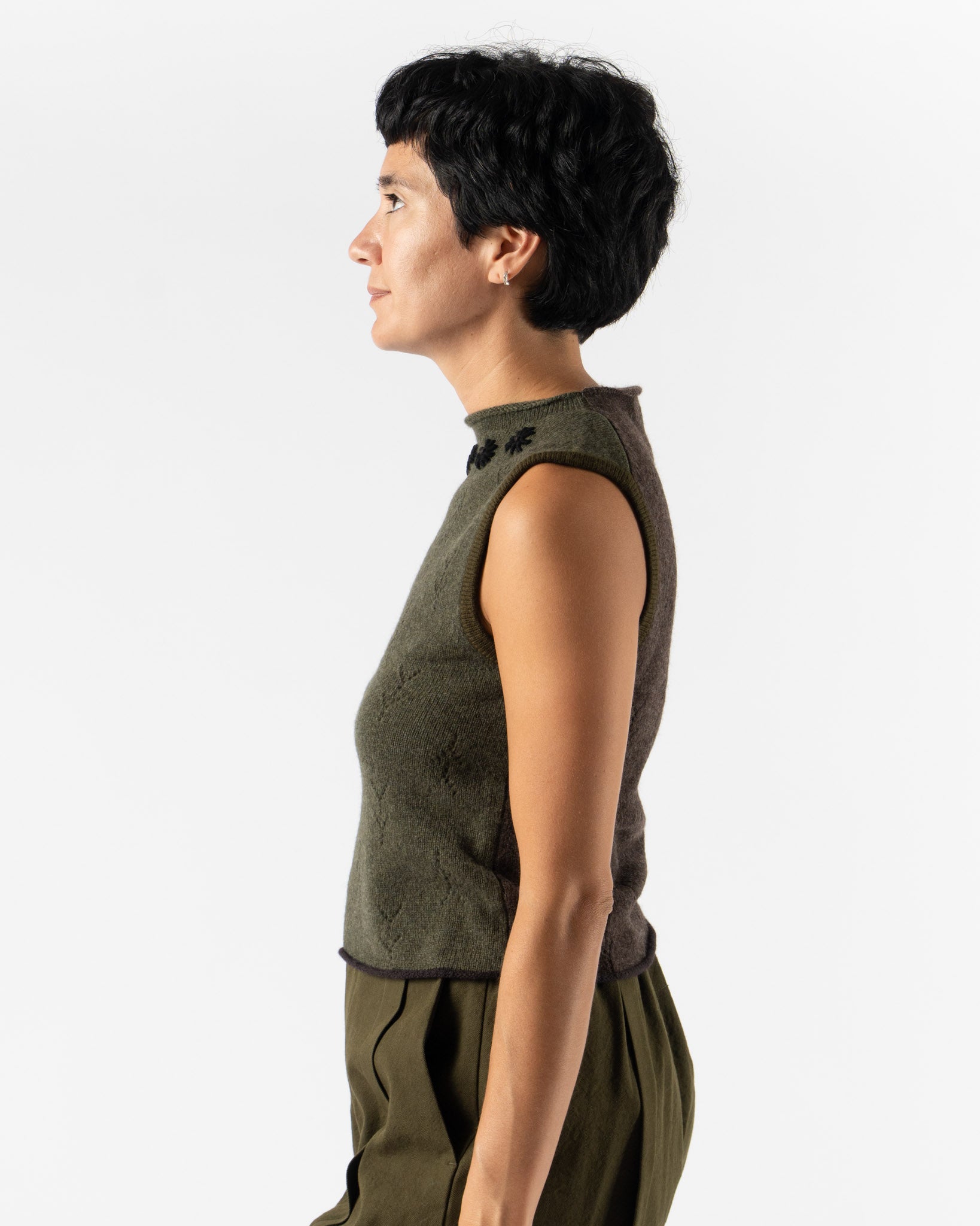 YanYan Daisy Crew Tank in Army