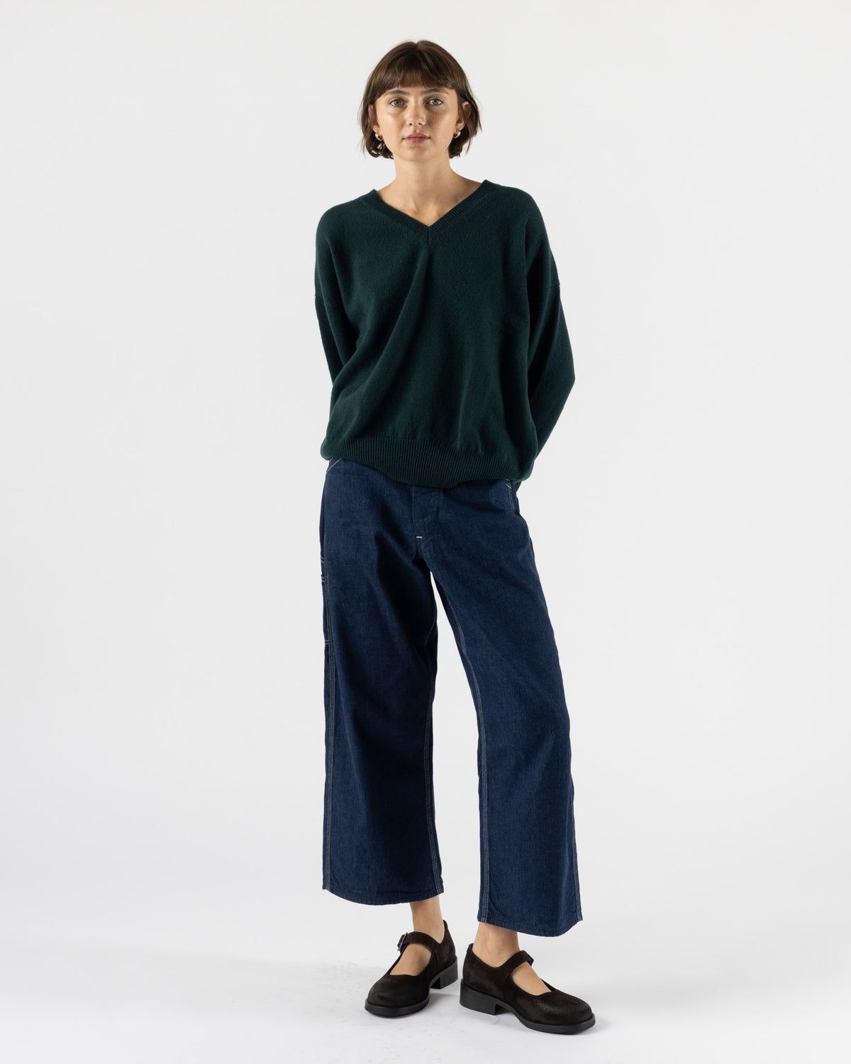 &Daughter Innes Slouch V-Neck in Holly Green