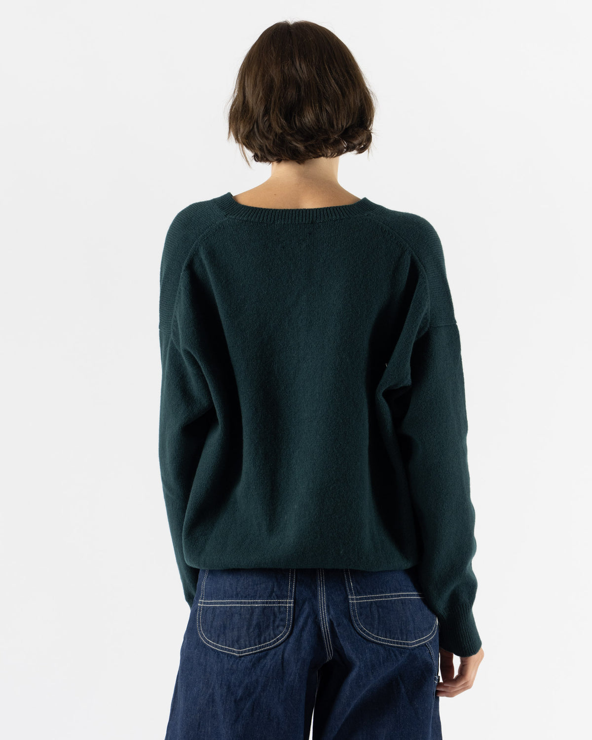 &Daughter Innes Slouch V-Neck in Holly Green