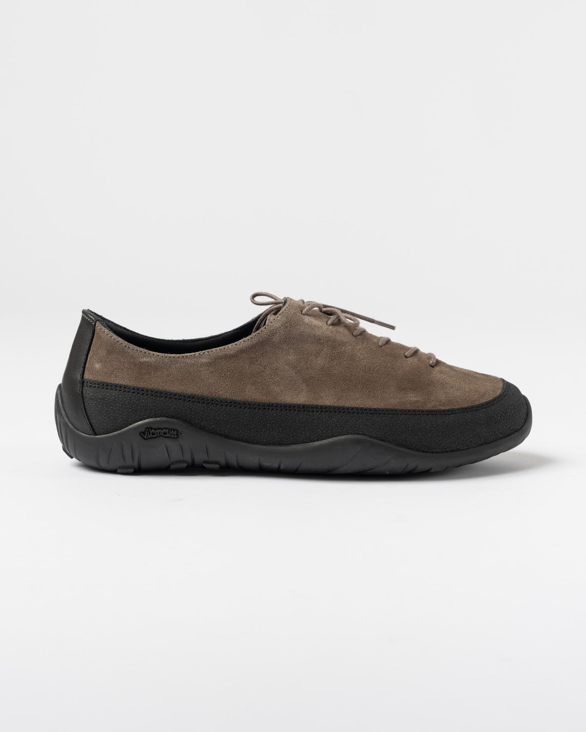 Tarvas Wanderer in Almond Suede