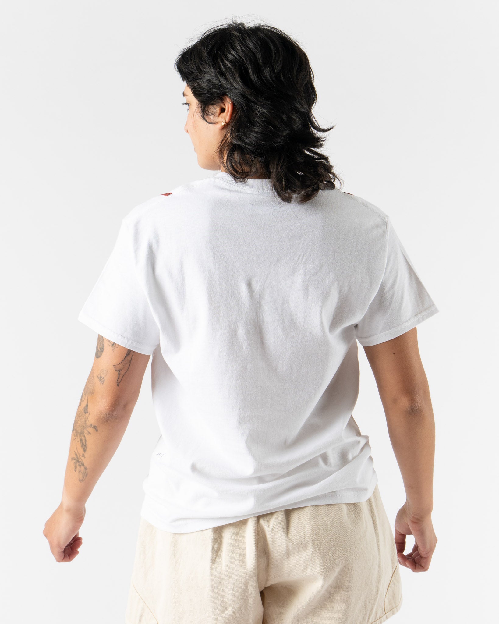 Nikki Chasin Florida Woman Appliqué T in White/Ladybug