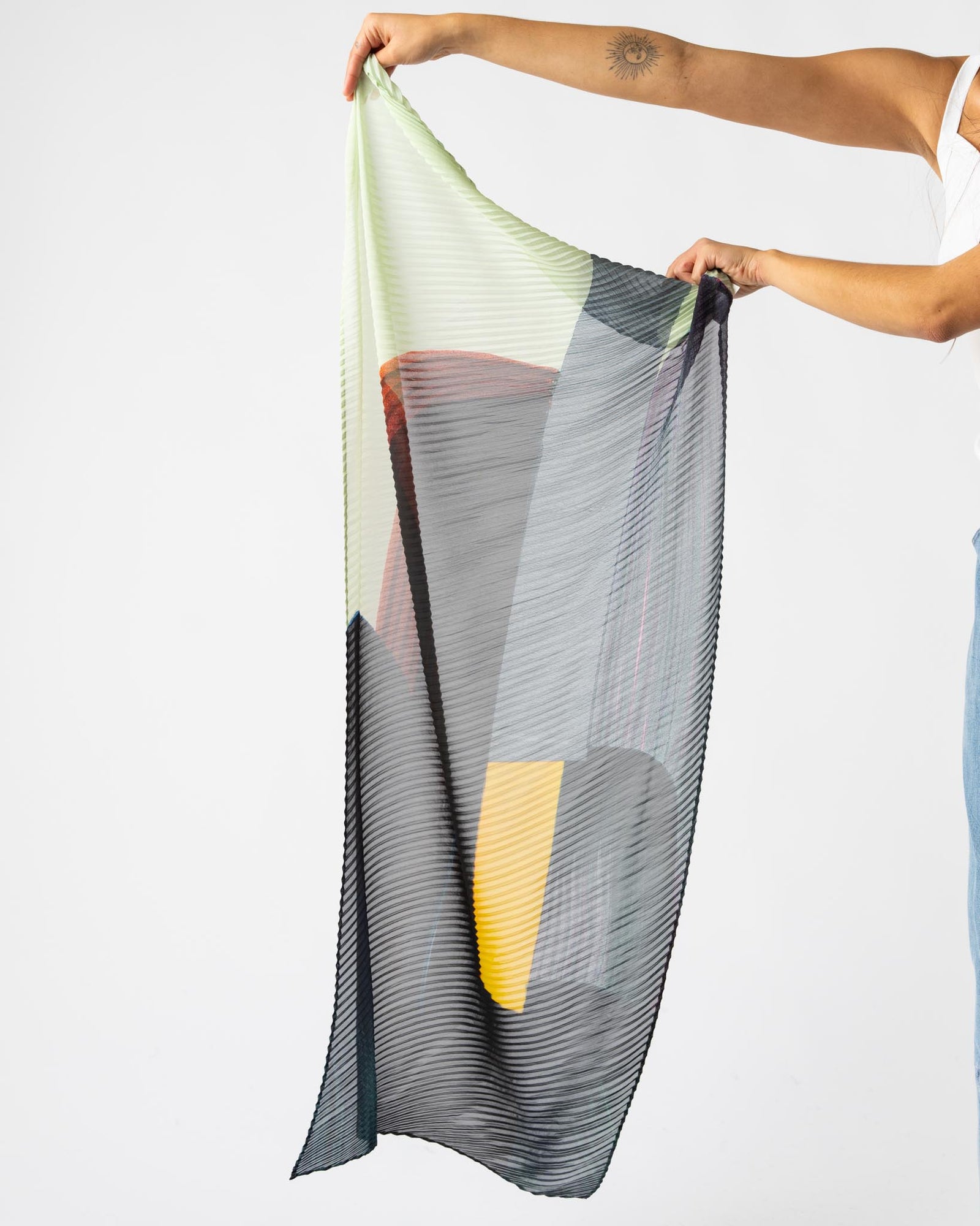 Homme Plisse RB Drawing Stole in Green x Pink Curated at