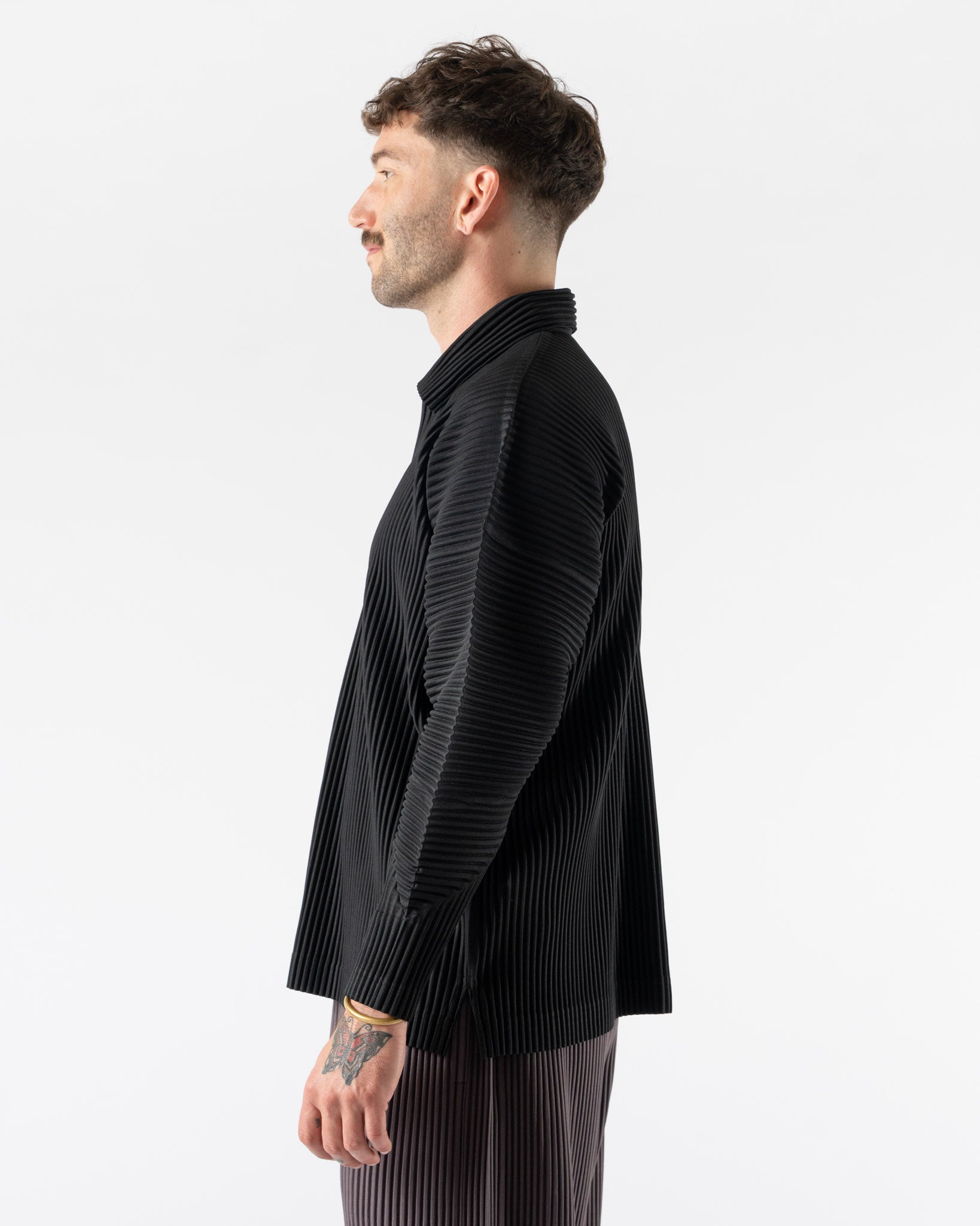 Homme Plissé Issey Miyake August Monthly Colors in Black