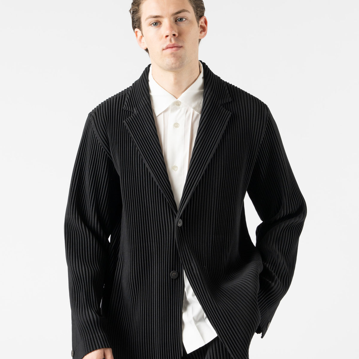 Homme-Plisse-Issey-Miyake- 