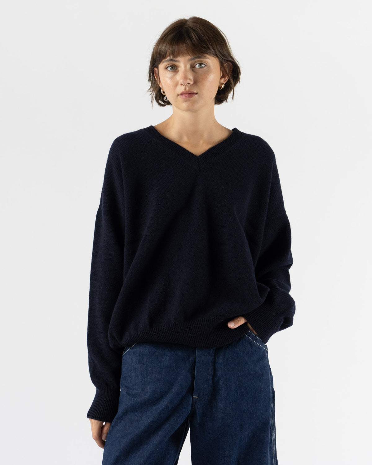 &Daughter Innes Slouch V-Neck in Navy