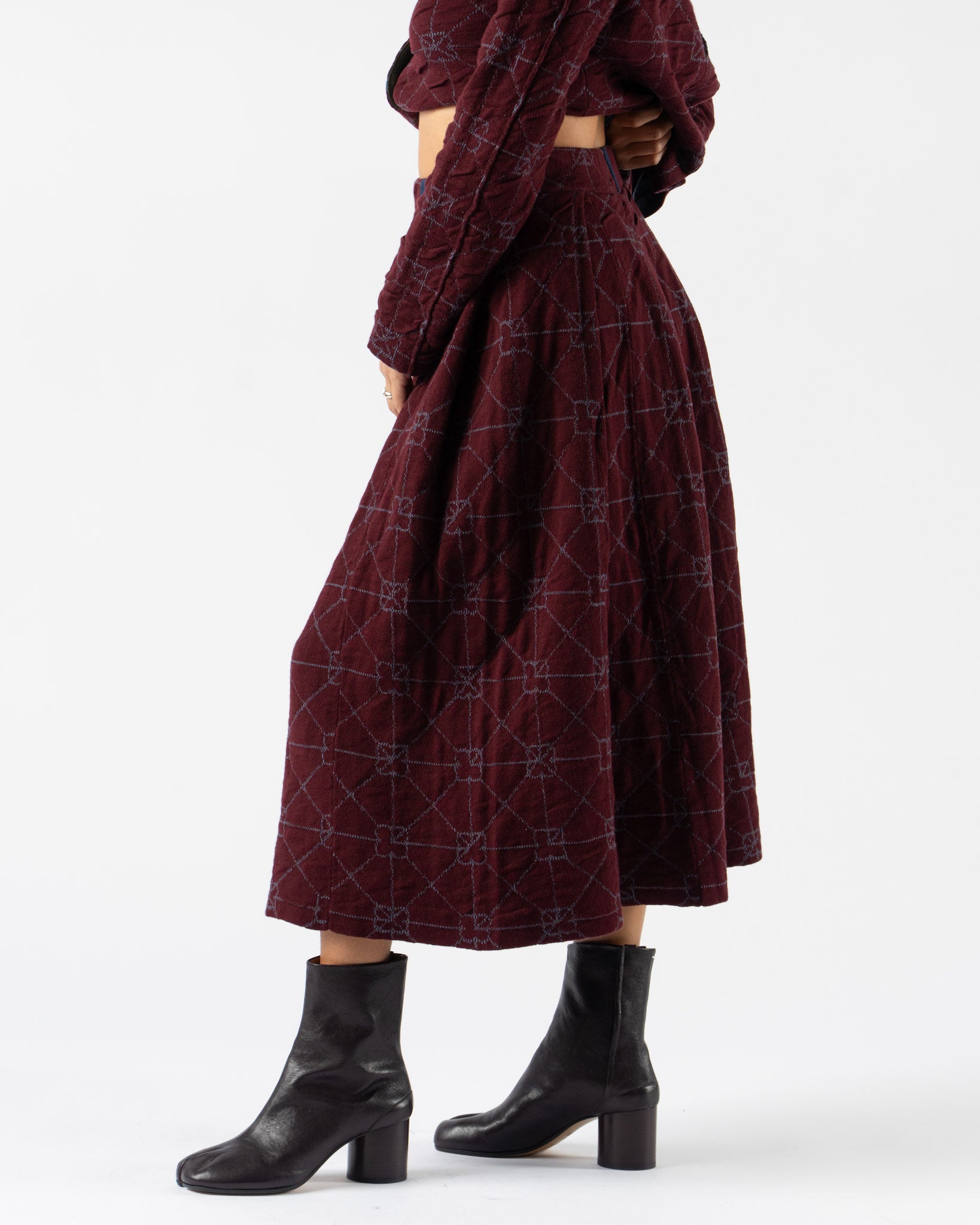 YanYan June Midi Box Pleat Skirt in Burgundy