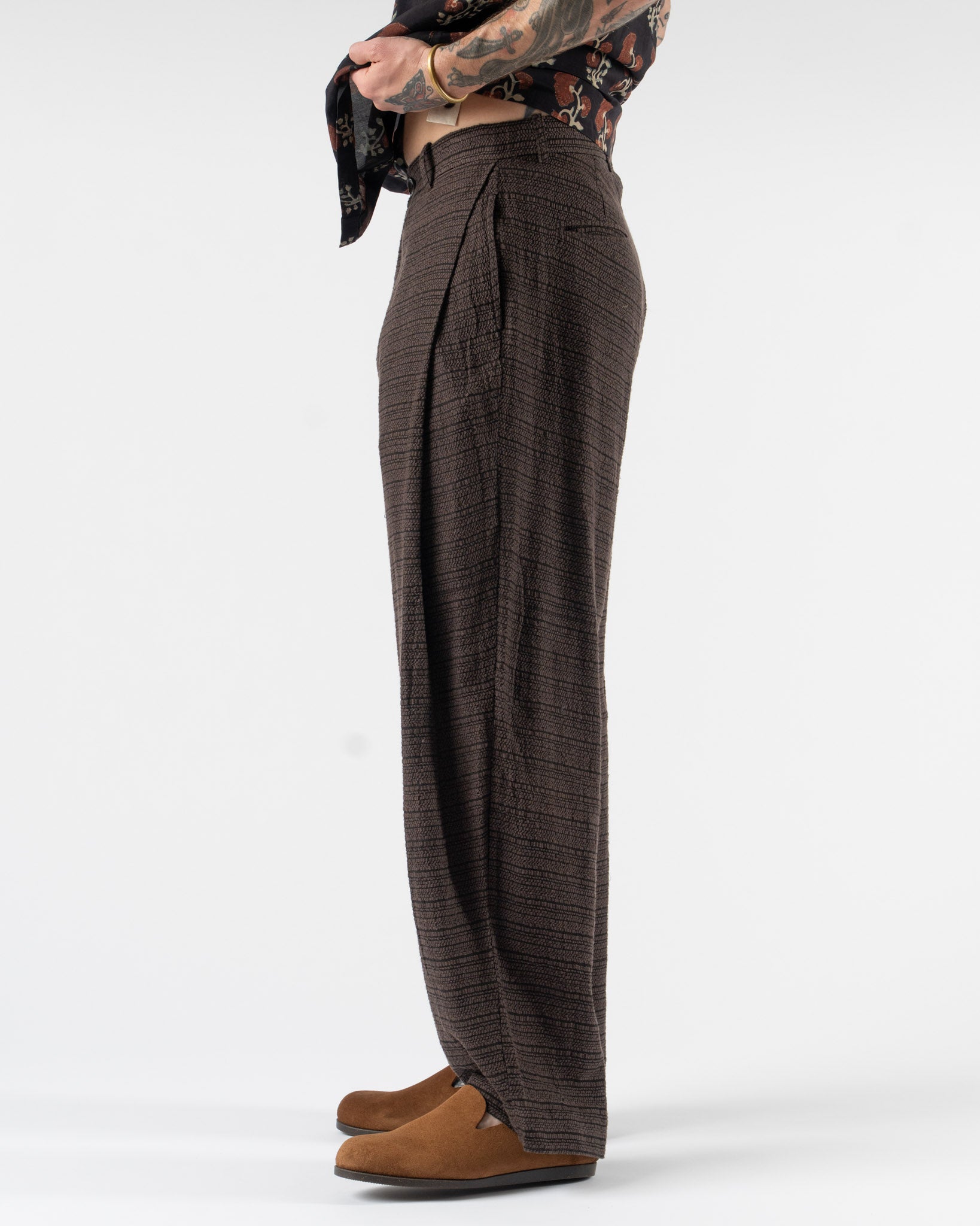 Kartik Research Side Pleat Trouser in Brown/Ash
