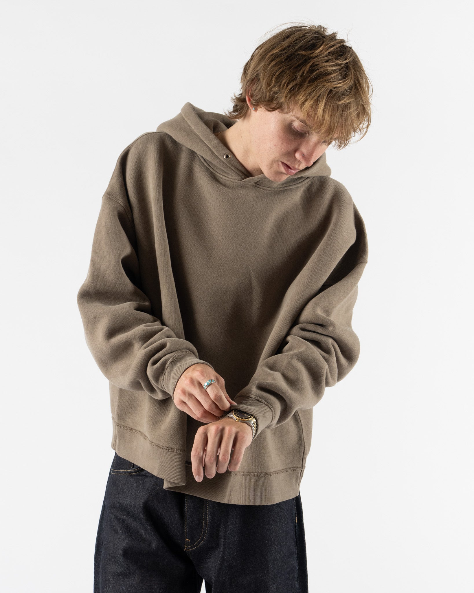 Sunflower Hood Sweat in 160 Brown Washed