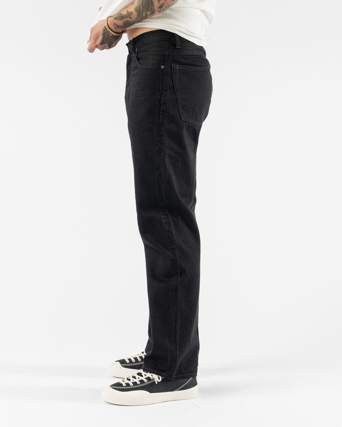 Lady White Co. x PHIGVEL Classic Regular Jeans in Black