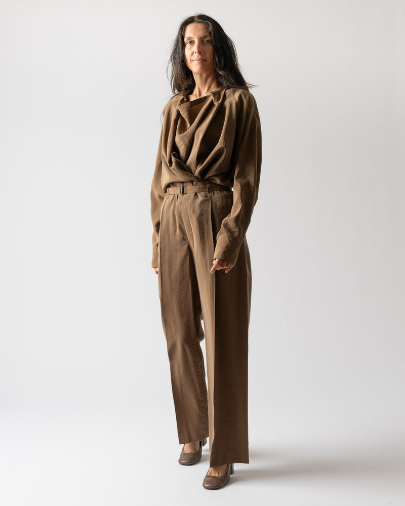 Lemaire-Belted-Relaxed-Pants-in-Havana-Santa-Barbara-Boutique-Jake-and-Jones-Sustainable-Fashion