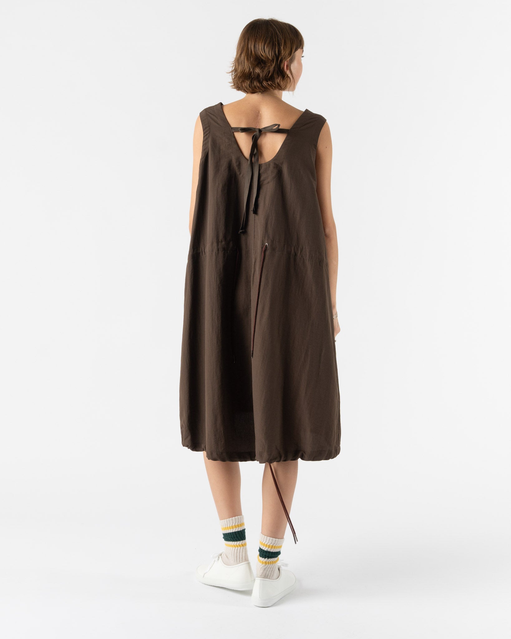 tActi M51 Dress in Brown Taslan