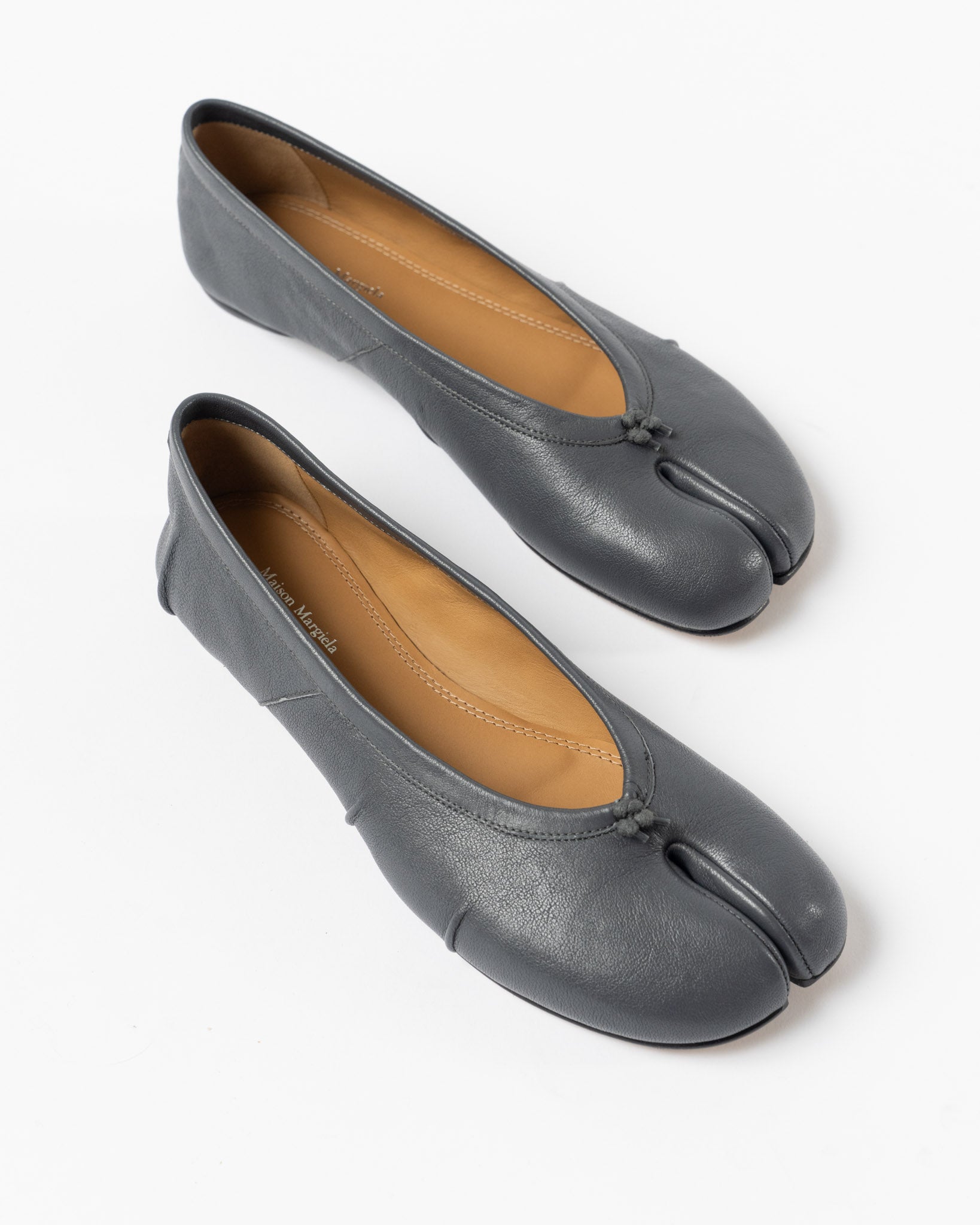 Maison Margiela マルジェラ　tabiエスパドリーユ　40 Maison Margiela Tabi Ballerina in Grey Curated at Jake and Jones