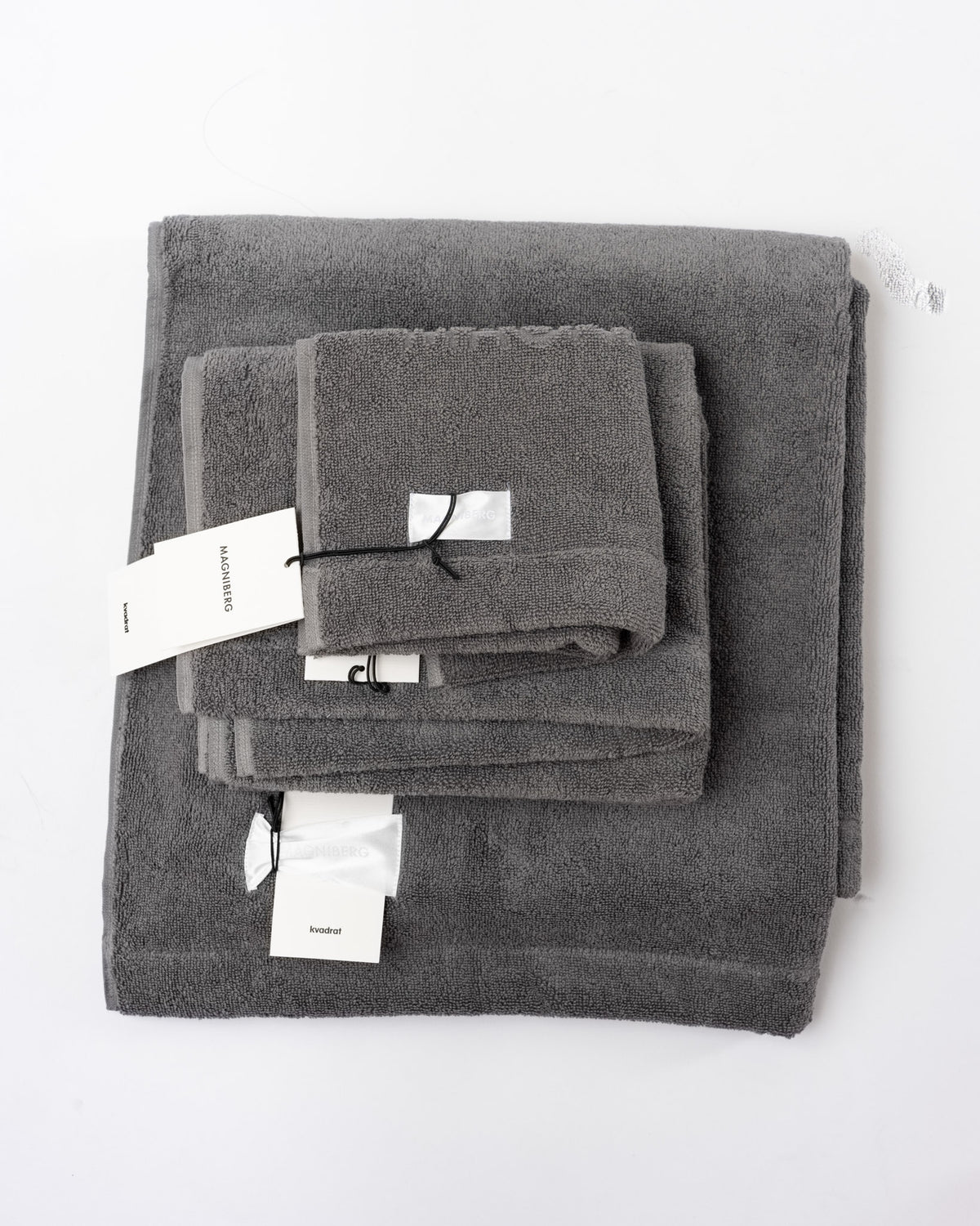 Magniberg Gelato Towels in Salmiak Grey
