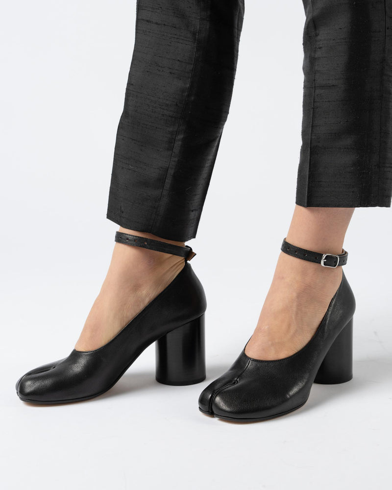 Maison Margiela Tabi Pumps in Black