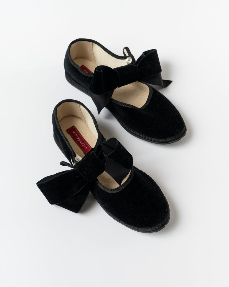 Vibi Venezia Mary Jane Bow Strap in Nero