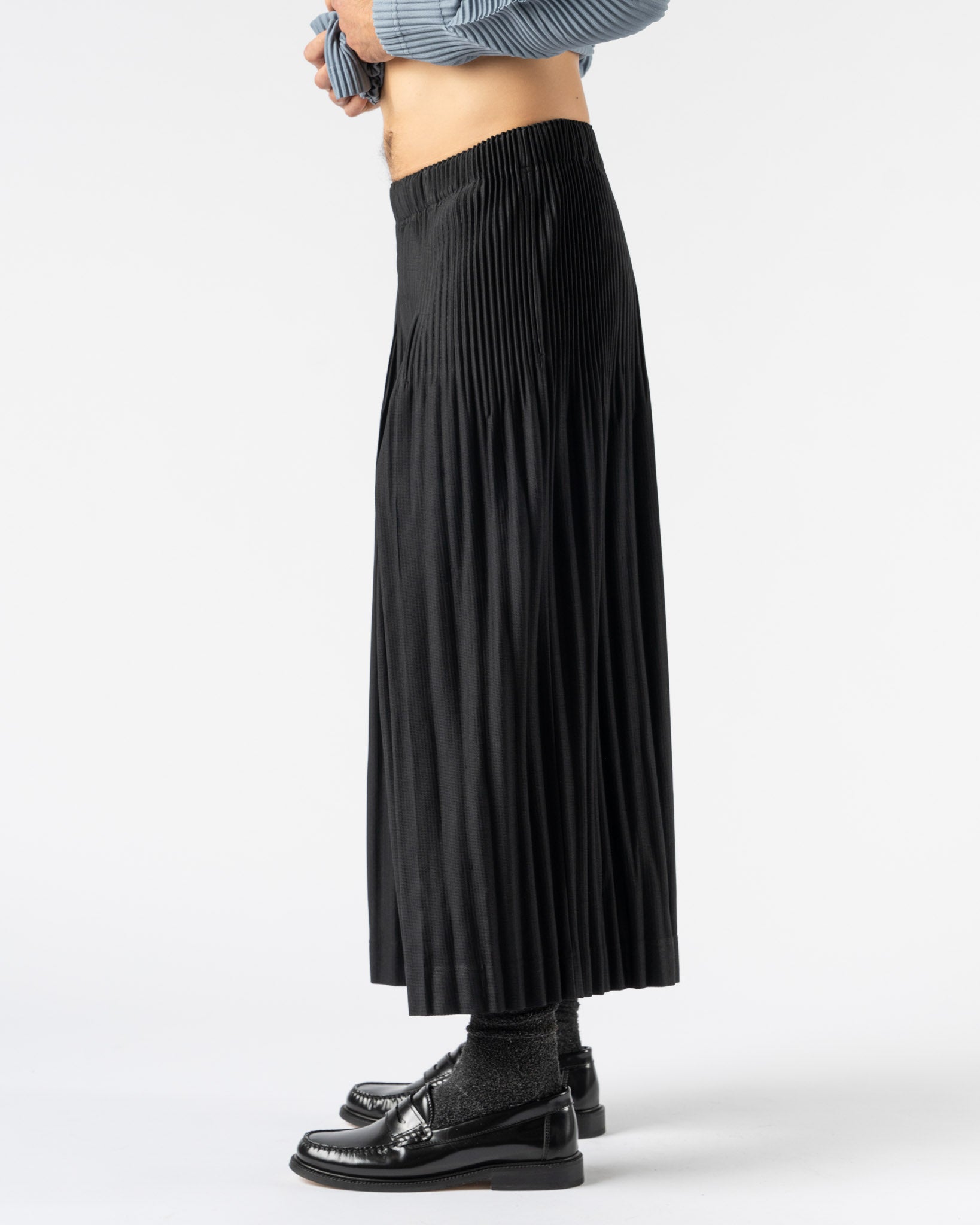 Homme Plissé Issey Miyake Monthly Colors December in Black