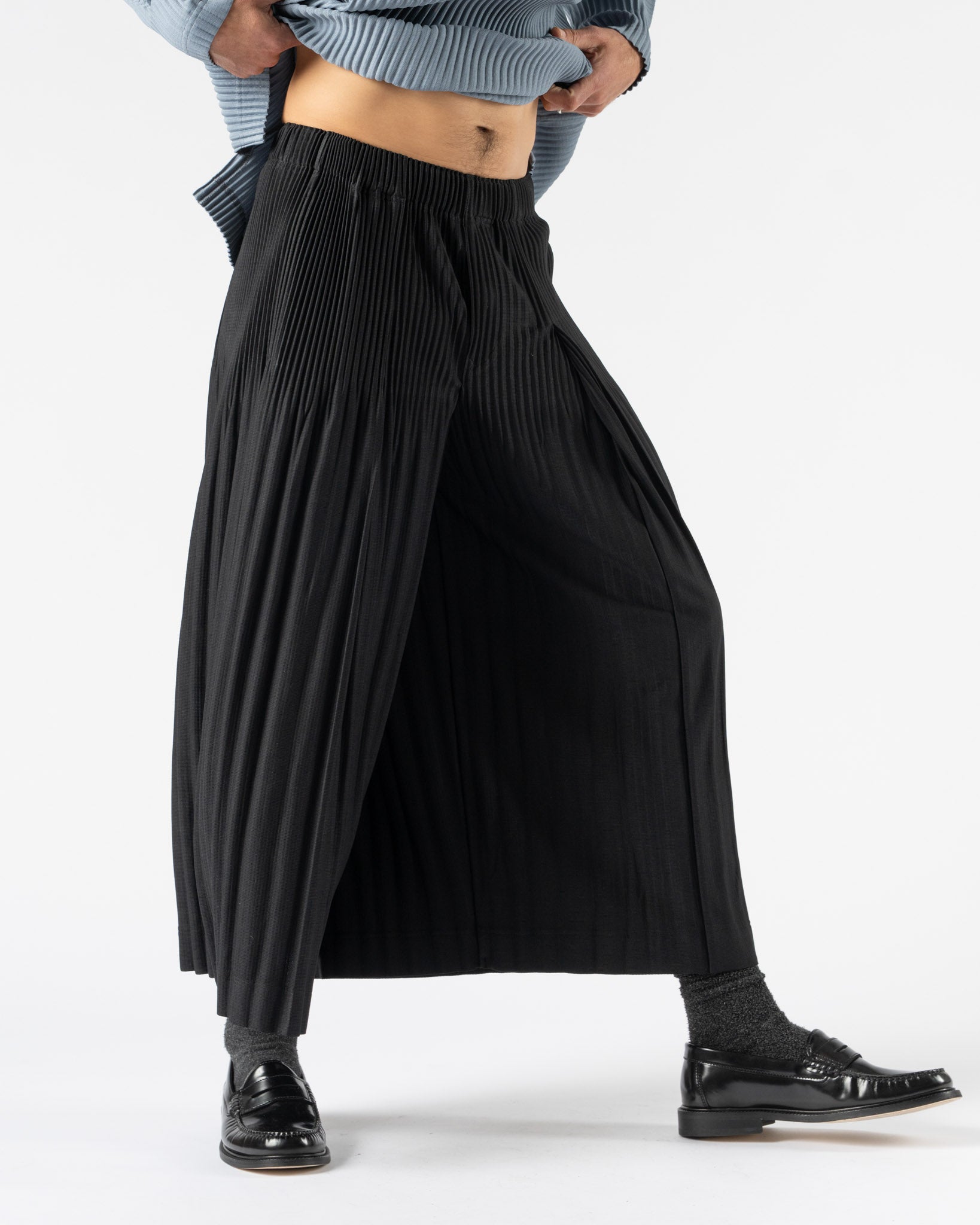 Homme Plissé Issey Miyake Monthly Colors December in Black