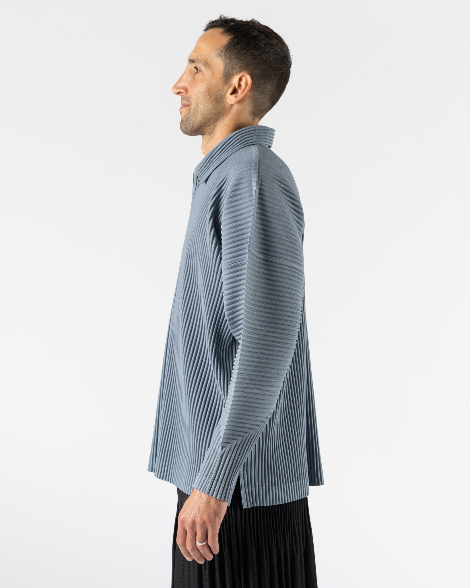 Homme Plissé Issey Miyake Monthly Colors December in Septarian Blue