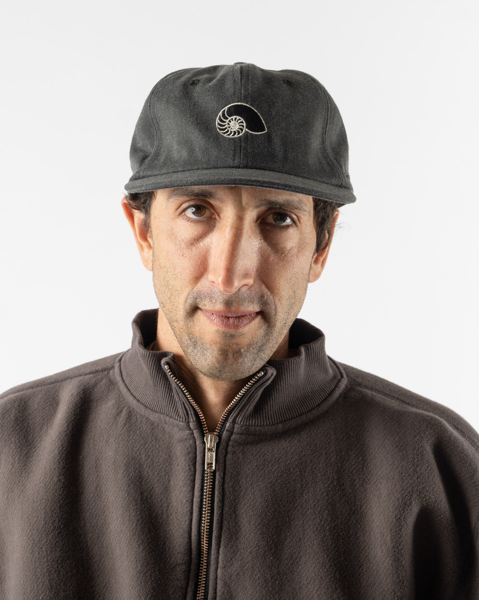 Aaron Levine Nautaulis Cap in Black