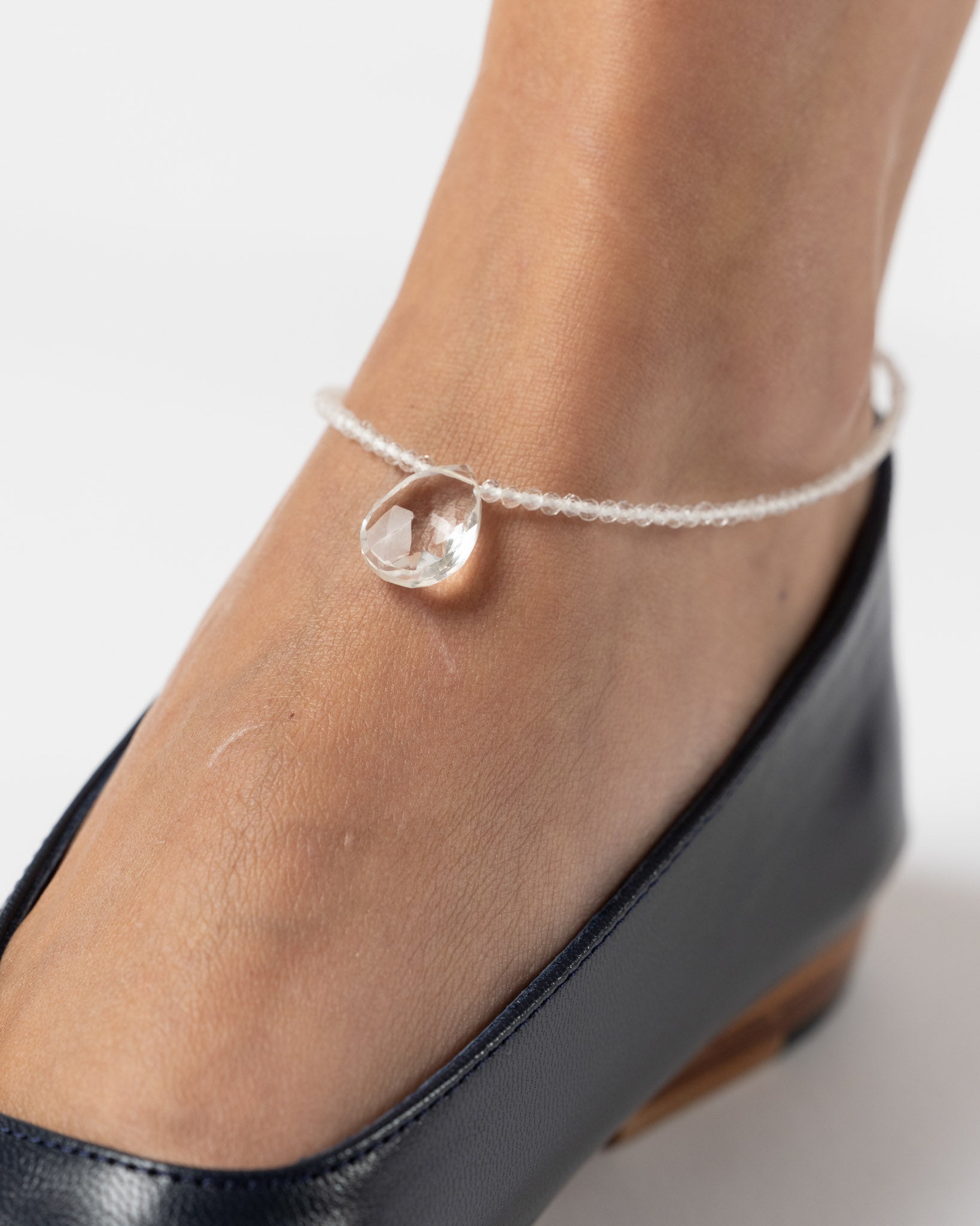 OSIF Floating Crystal Anklet