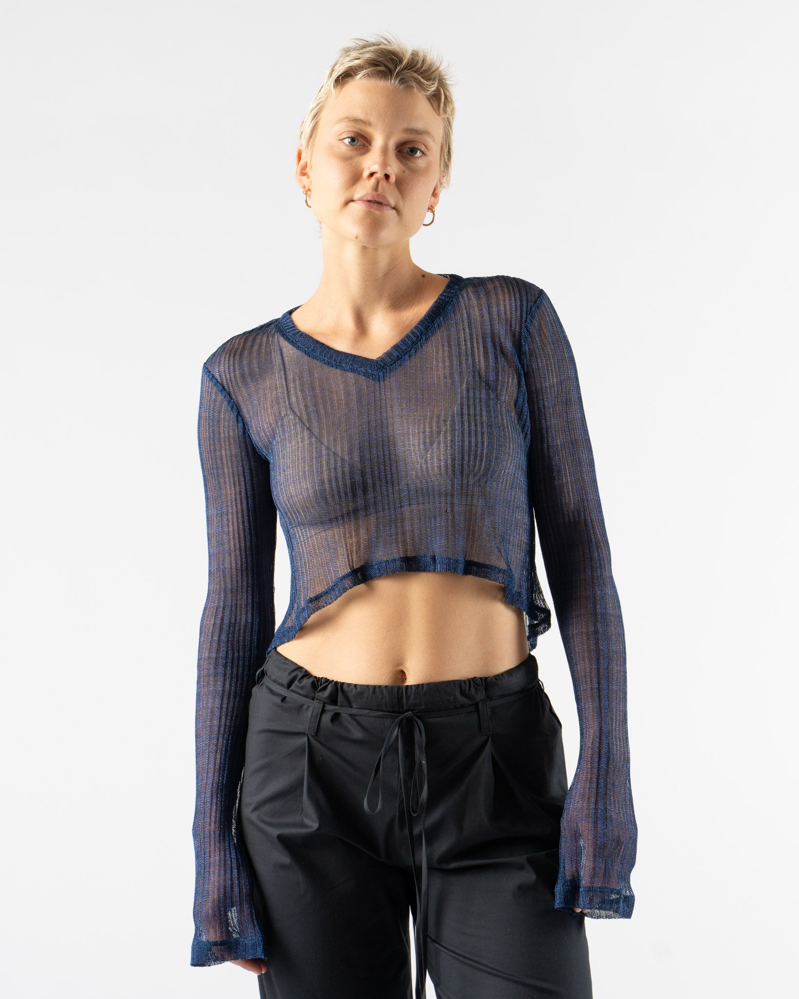 PRISCAVera V-Neck Cropped Top in Midnight Blue