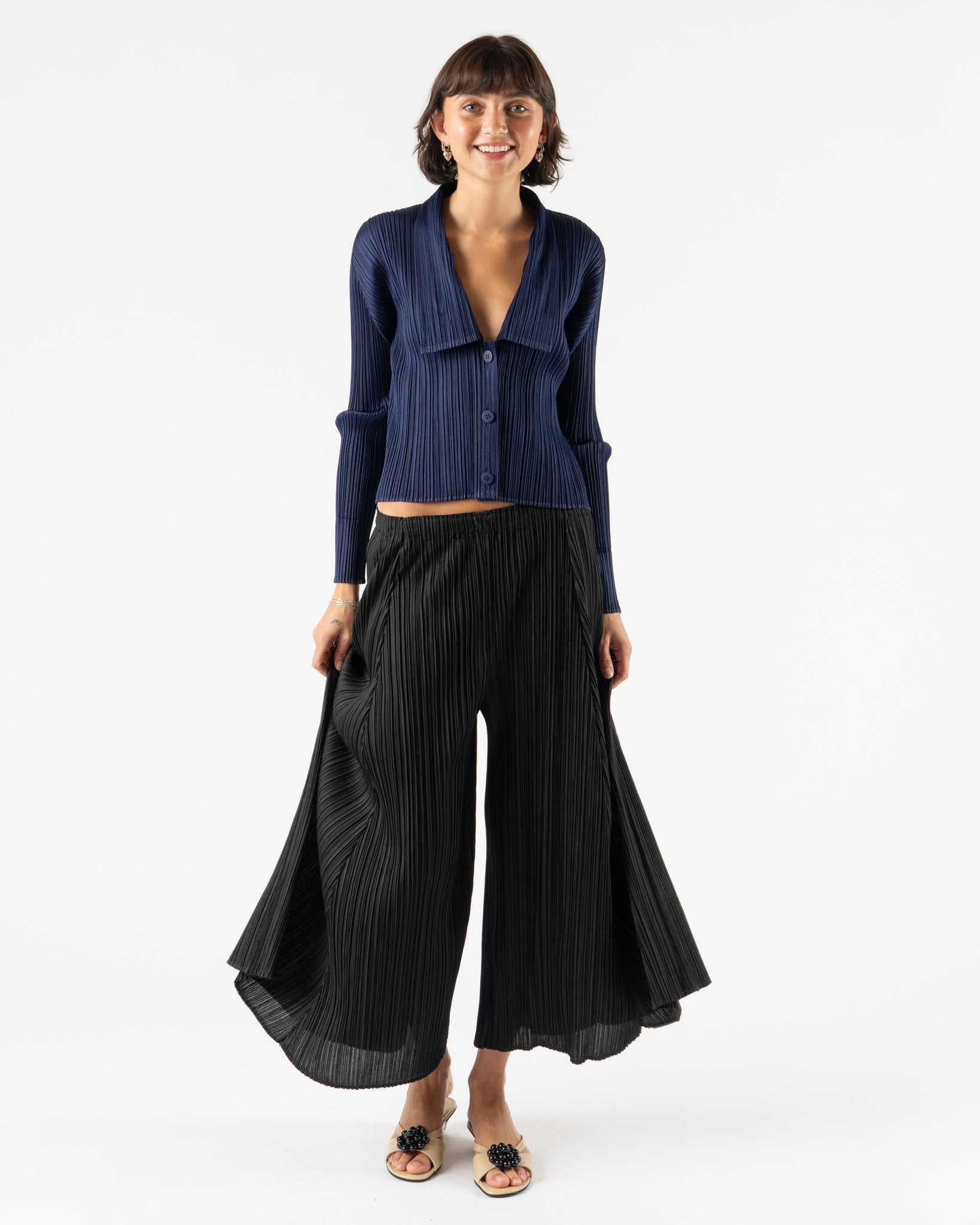 Pleats Please Issey Miyake Mellow Pleats in Black