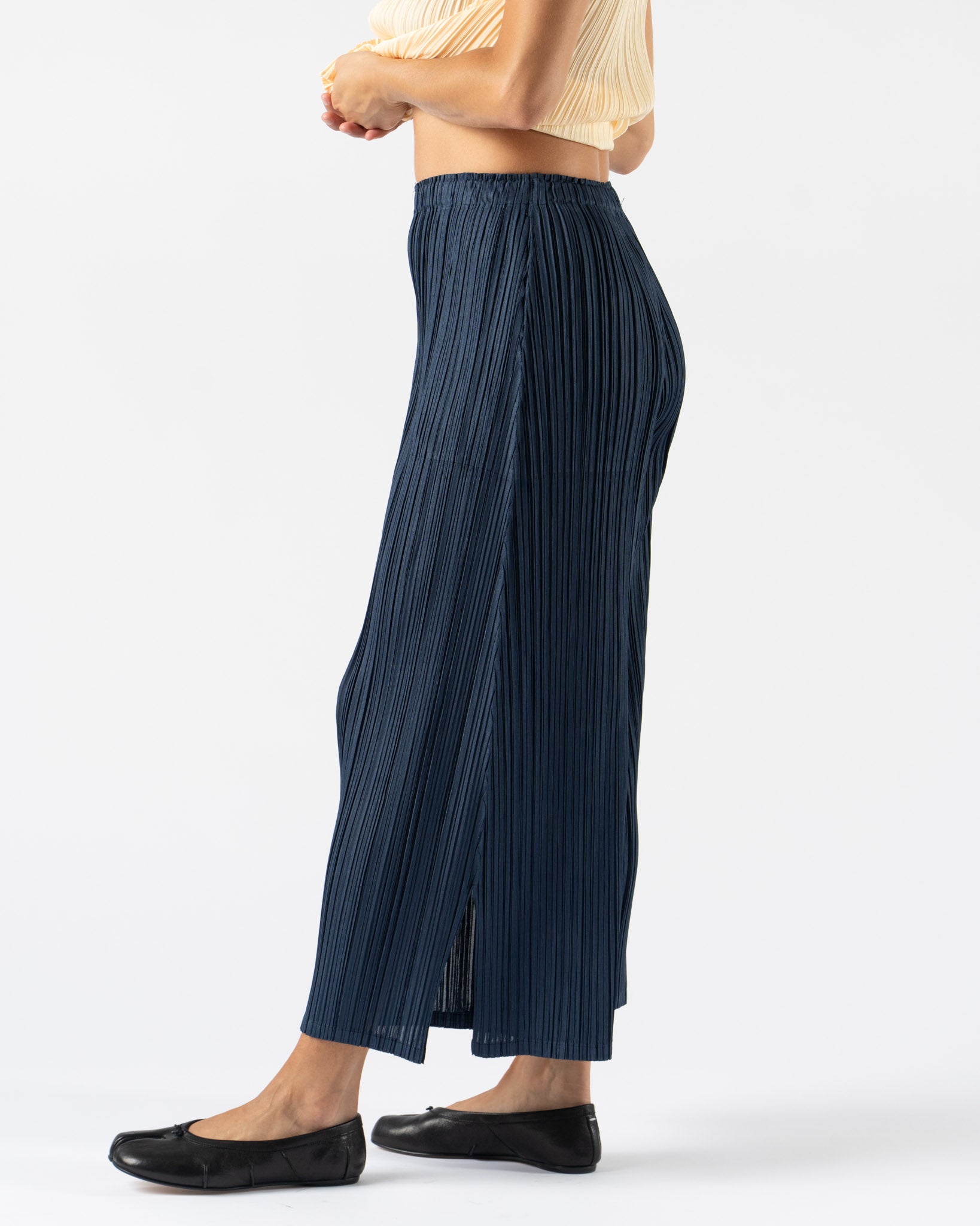 Pleats Please Issey Miyake Mellow Pleats in Navy