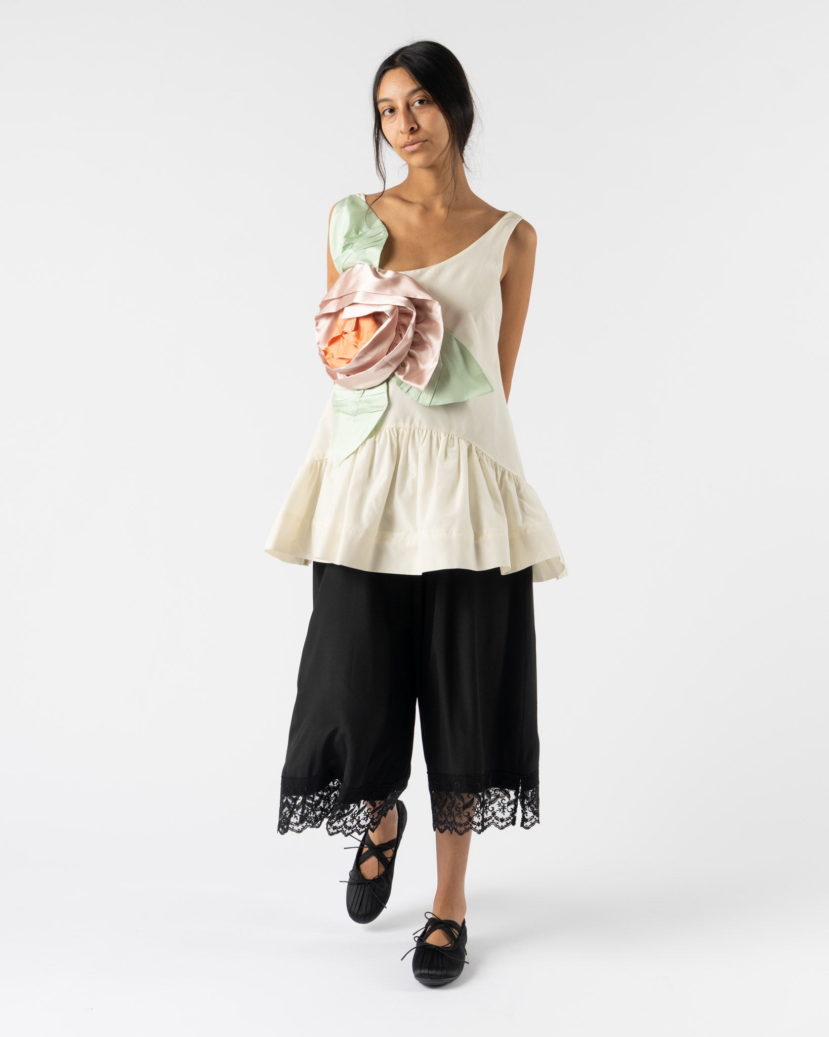 Simone Rocha Pressed Rosette Tilted Neck Peplum Top in Cream/Multi
