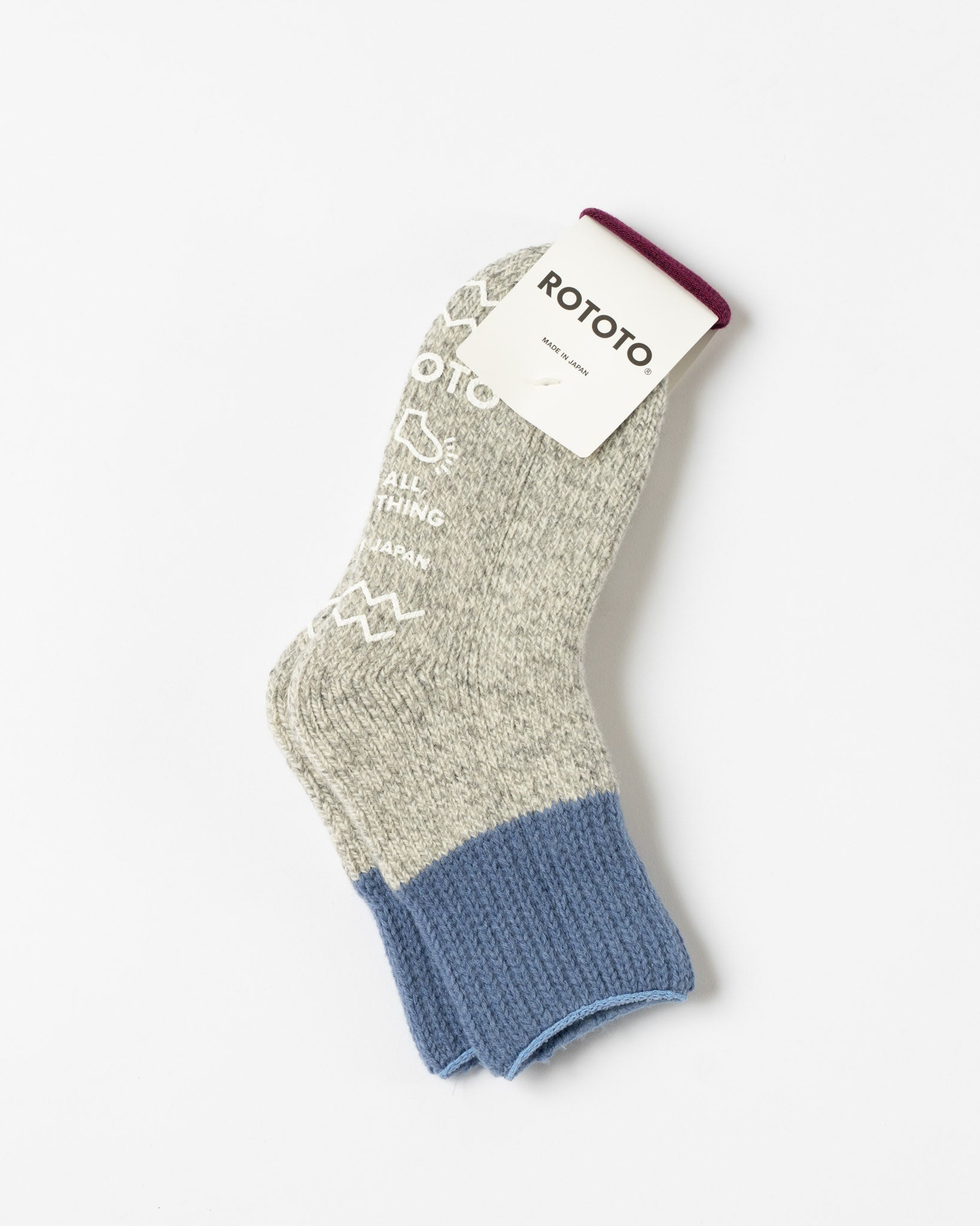 ROTOTO 1618 Retro Winter Room Socks in Light Blue