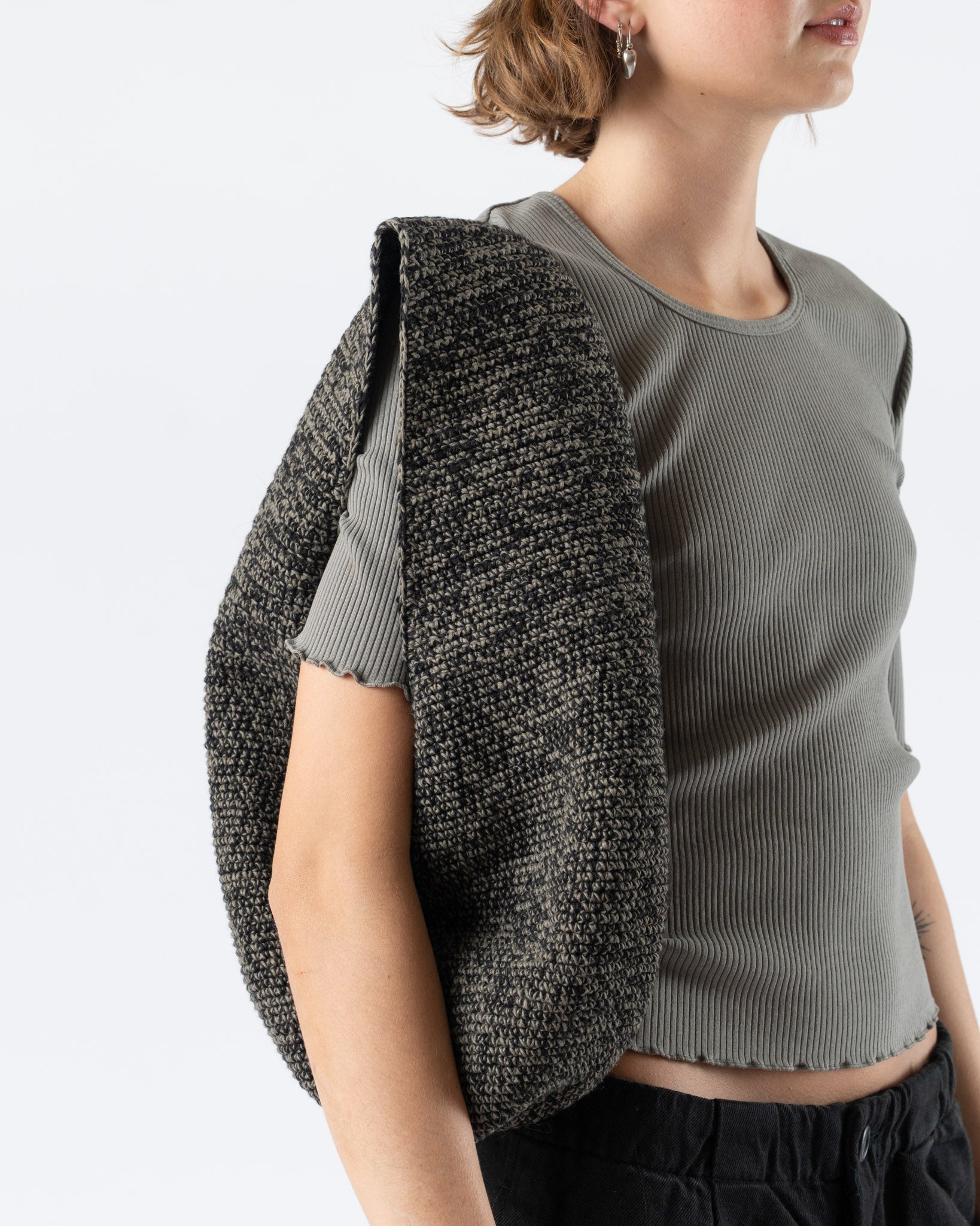 Lauren Manoogian Ruffle Rib Tee in Fatigue