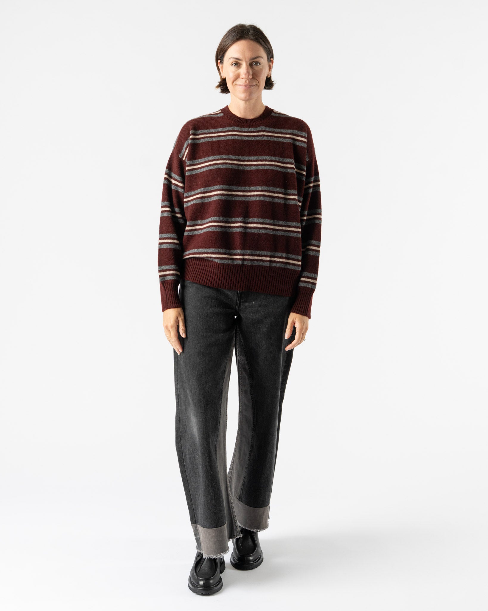 &Daughter Innes Stripe Slouch Crewneck in Burgundy Stripe