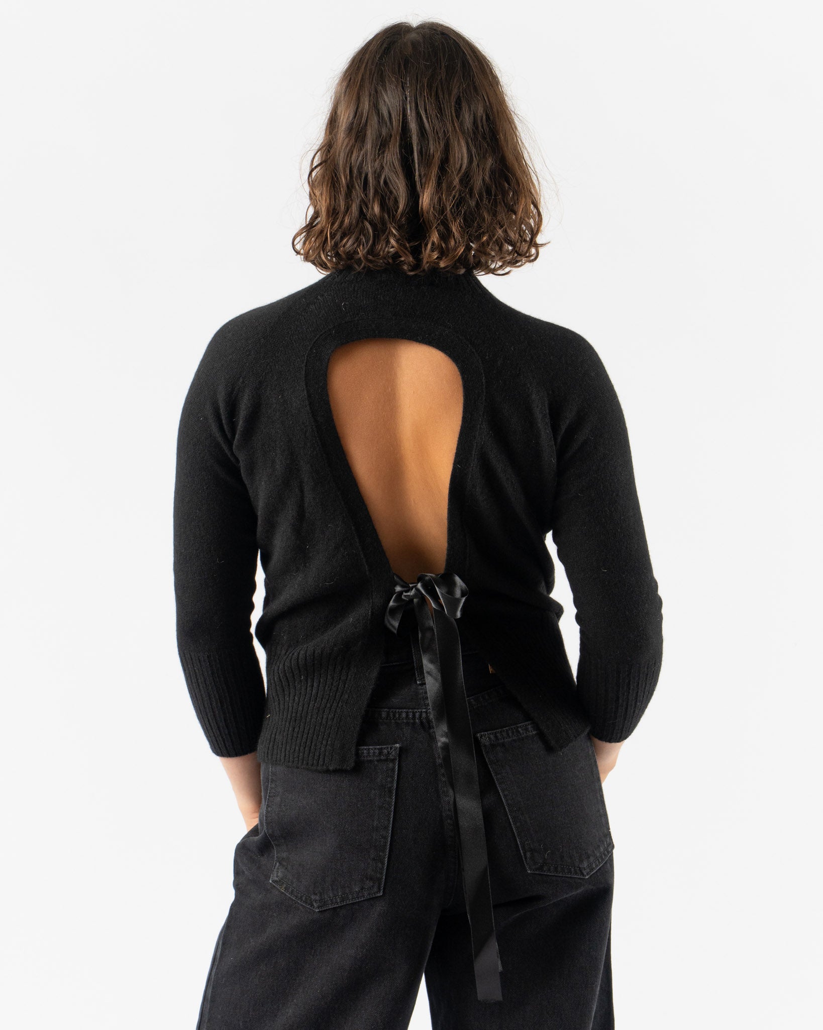 Simone Rocha Back Ribbon Detail High Neck Cashmere Jumper in Black