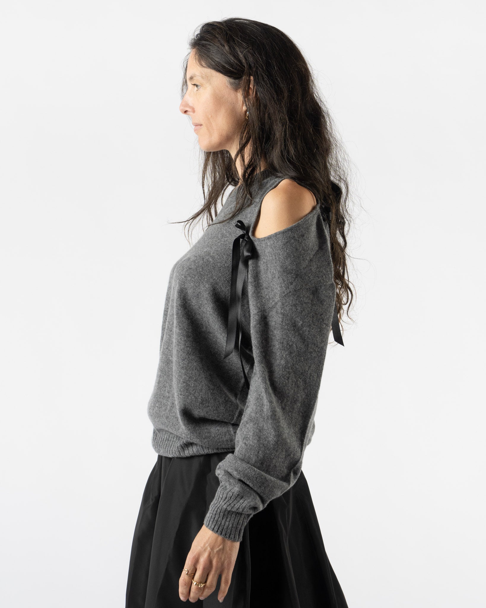 Simone Rocha Relaxed Cashmere V-Neck Jumper in Grey/Black