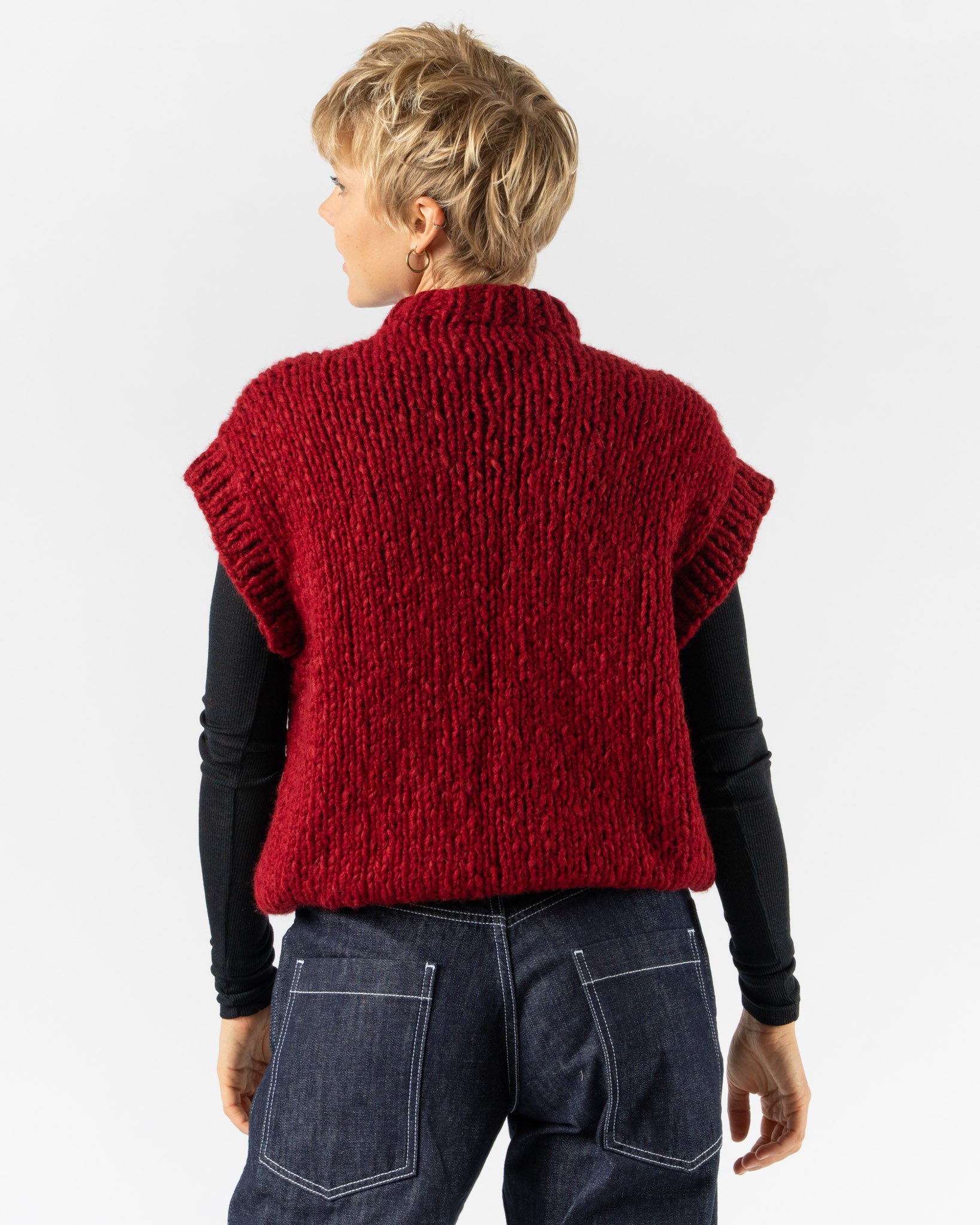 CASEY CASEY Sleeveless Jumper in Red/Red