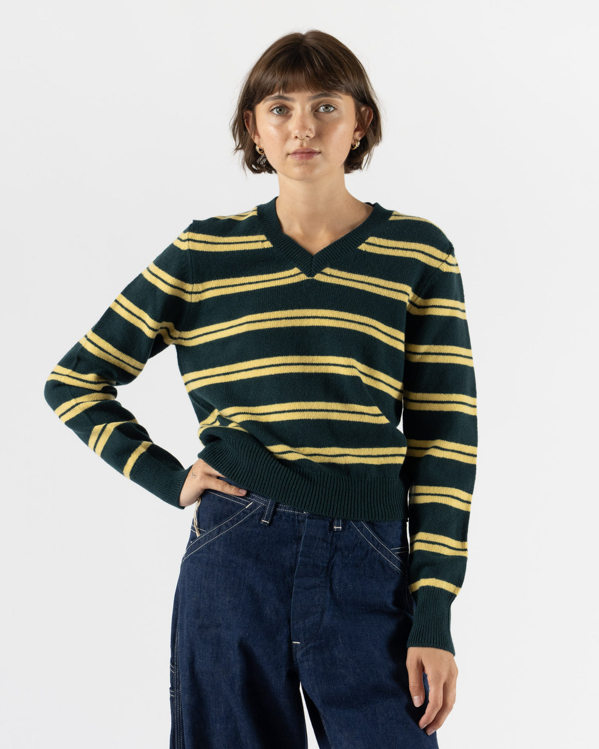 &Daughter Sligo Shrunken V-Neck in Stripe Holly with Yellow