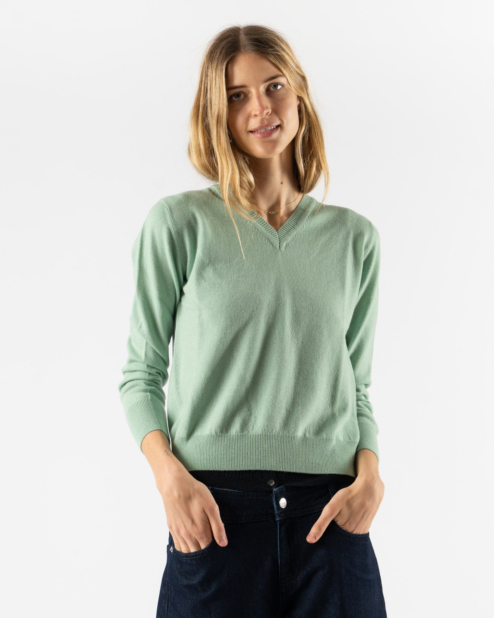 &Daughter Slim V-Neck in Mint