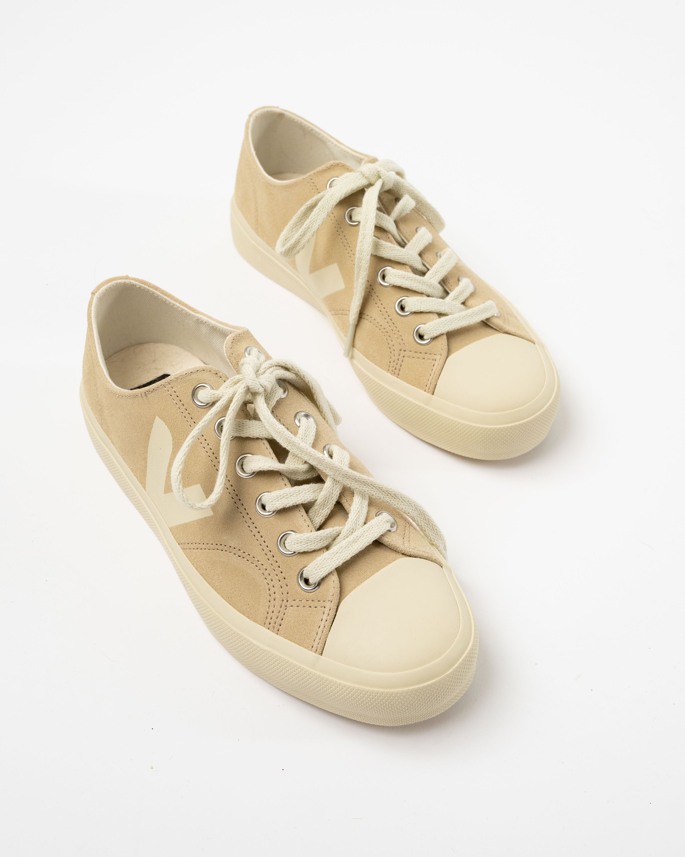 Veja Wata II Low CM Almond/Pierre