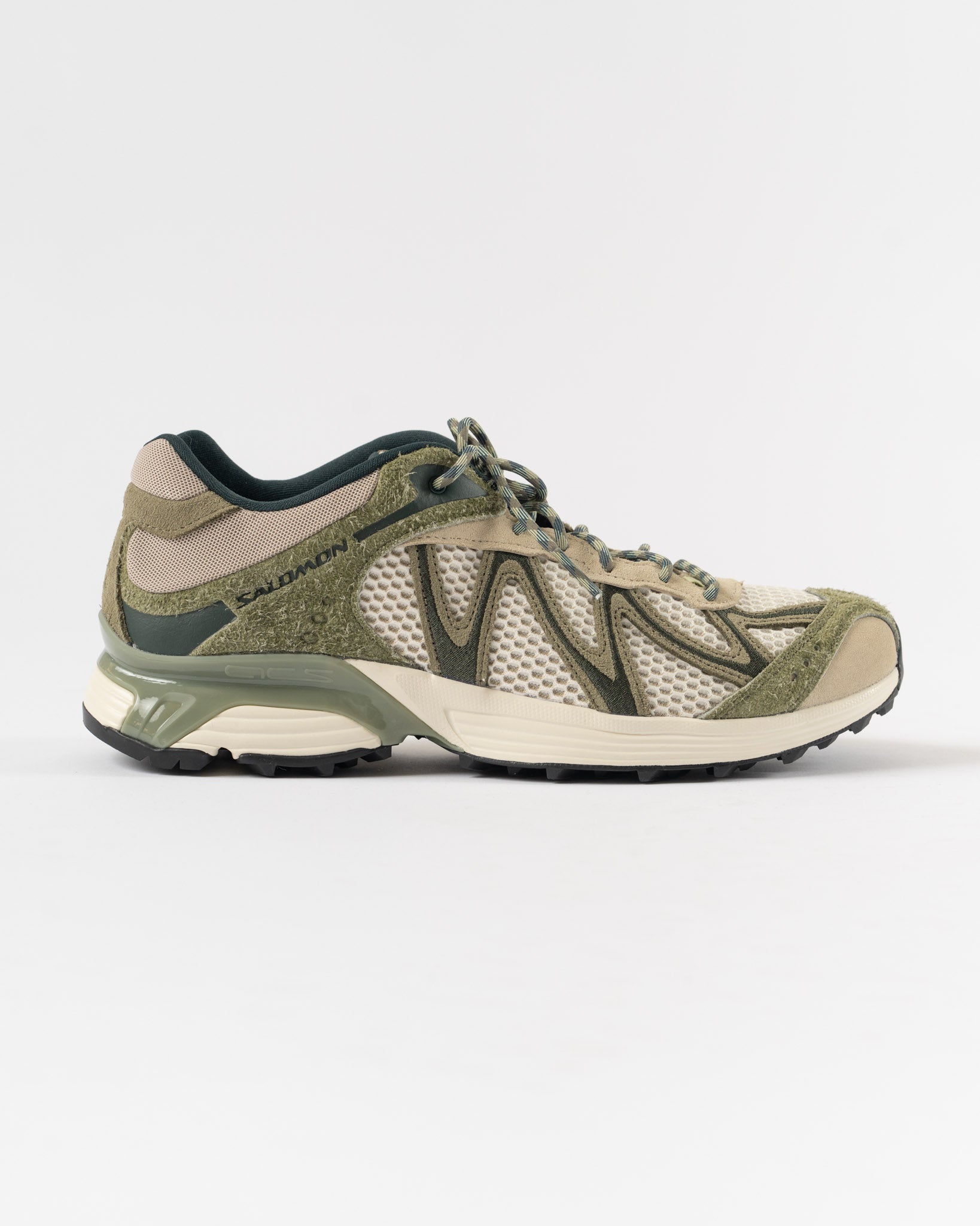Salomon XT-WHISPER Embroidery in Deep Lichen Green / Eucalyptus