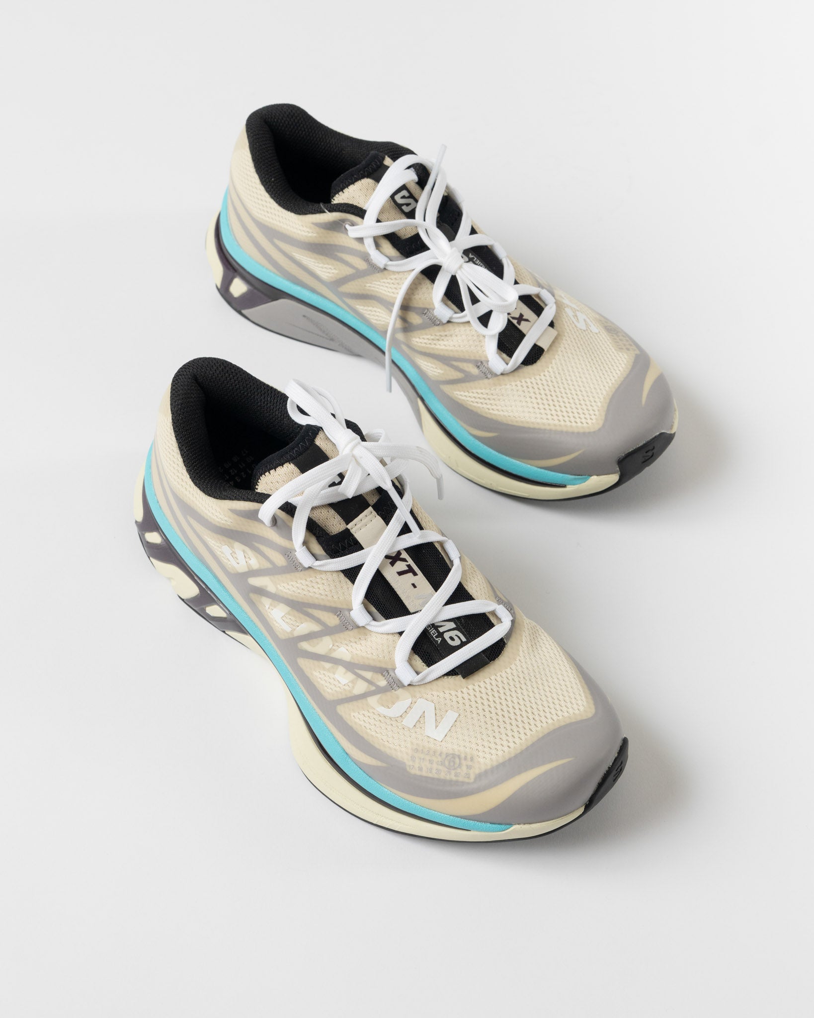 MM6 X Salomon XT Sneaker in Asparagus Green/Gull/Blue Curacao