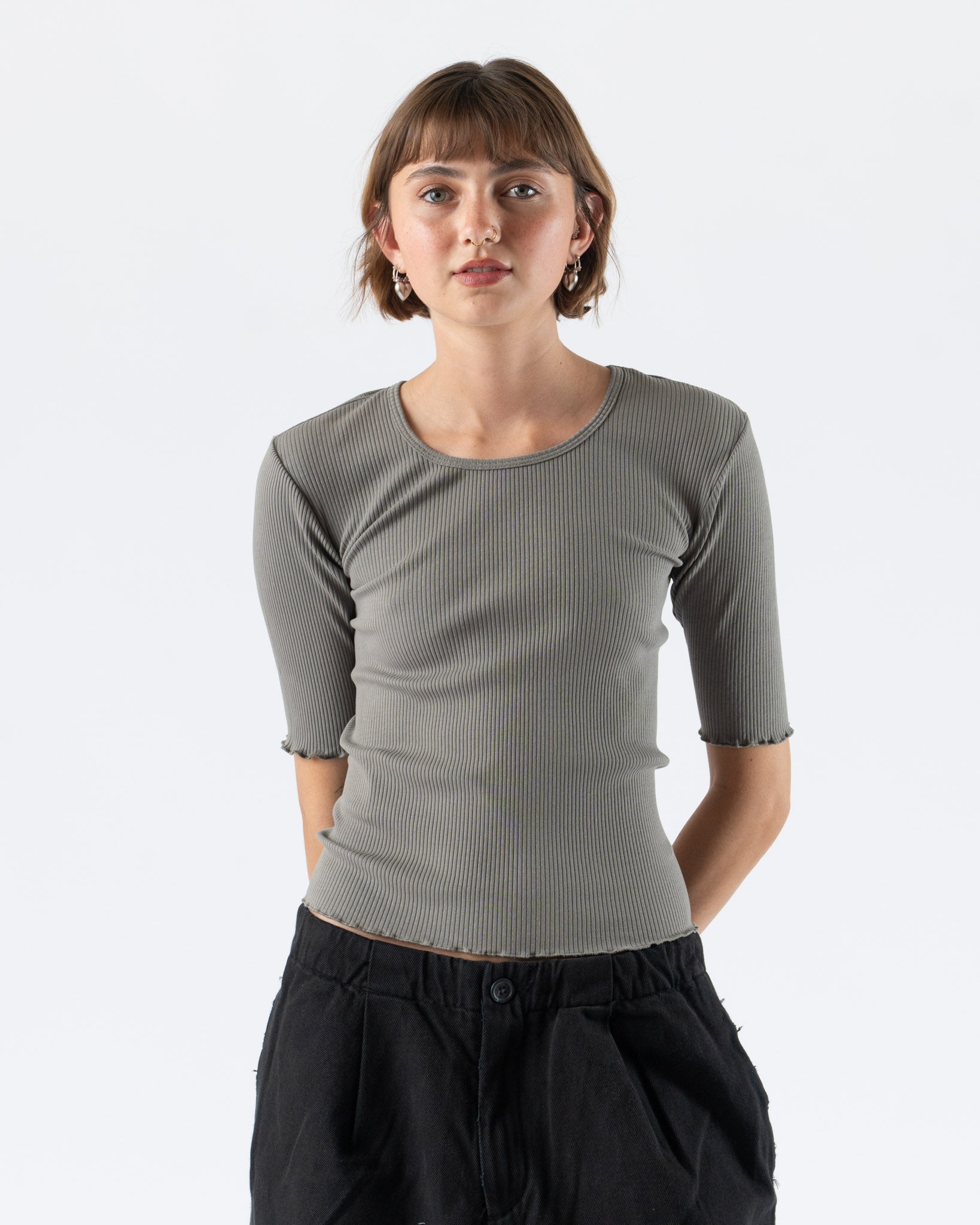 Lauren Manoogian Ruffle Rib Tee in Fatigue