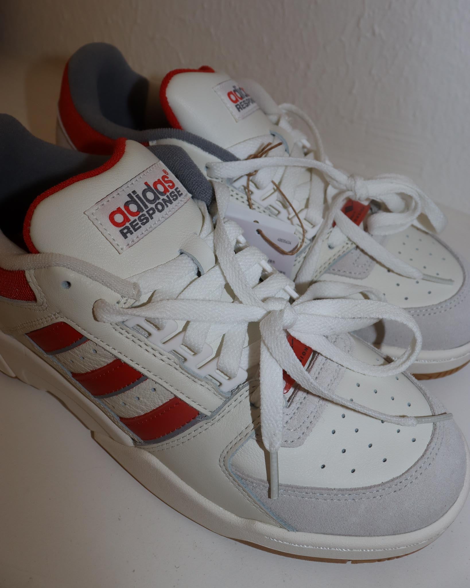 Pre-owned: Adidas Response Torsion Lo Tennis Shoes
