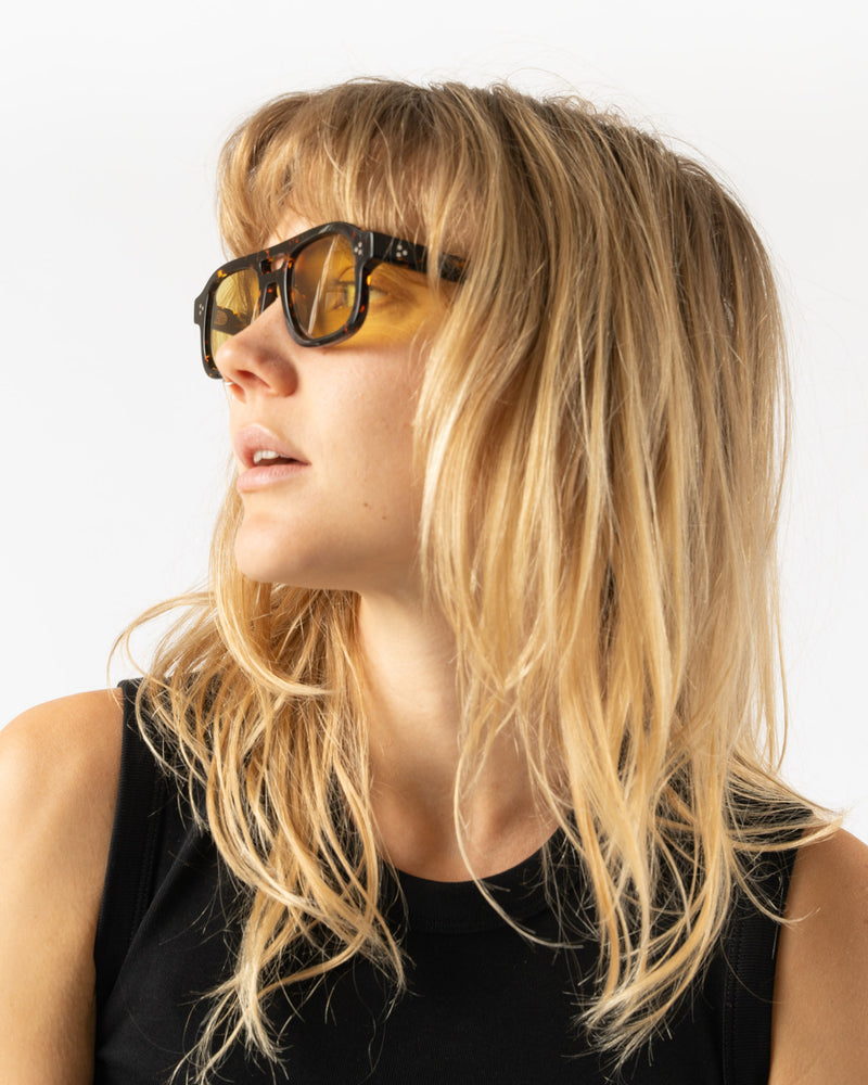 AKILA DILLINGER Sunglasses in Tortoise/Yellow