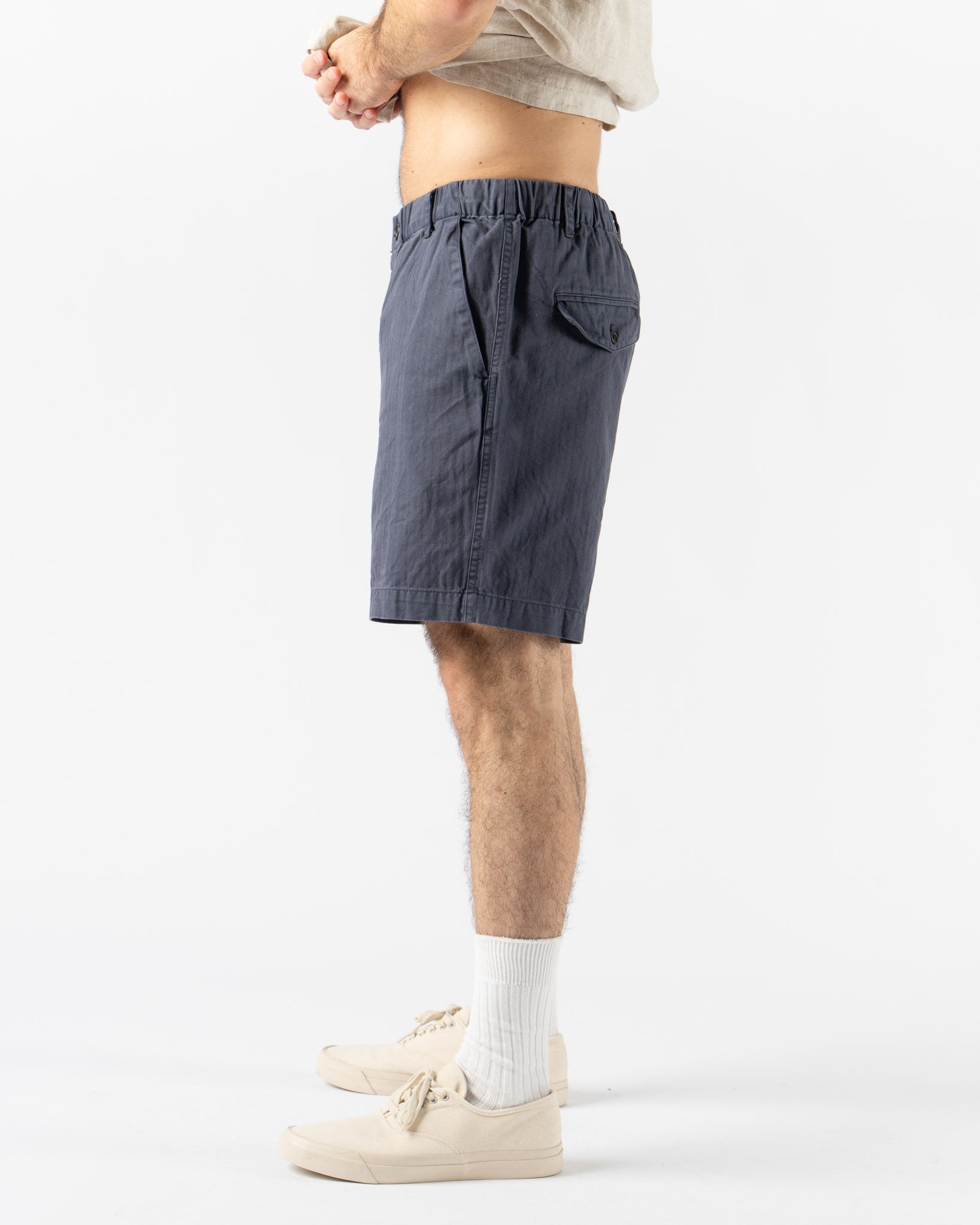 Alex Mill Pull On Short in Cotton Herringbone Navy
