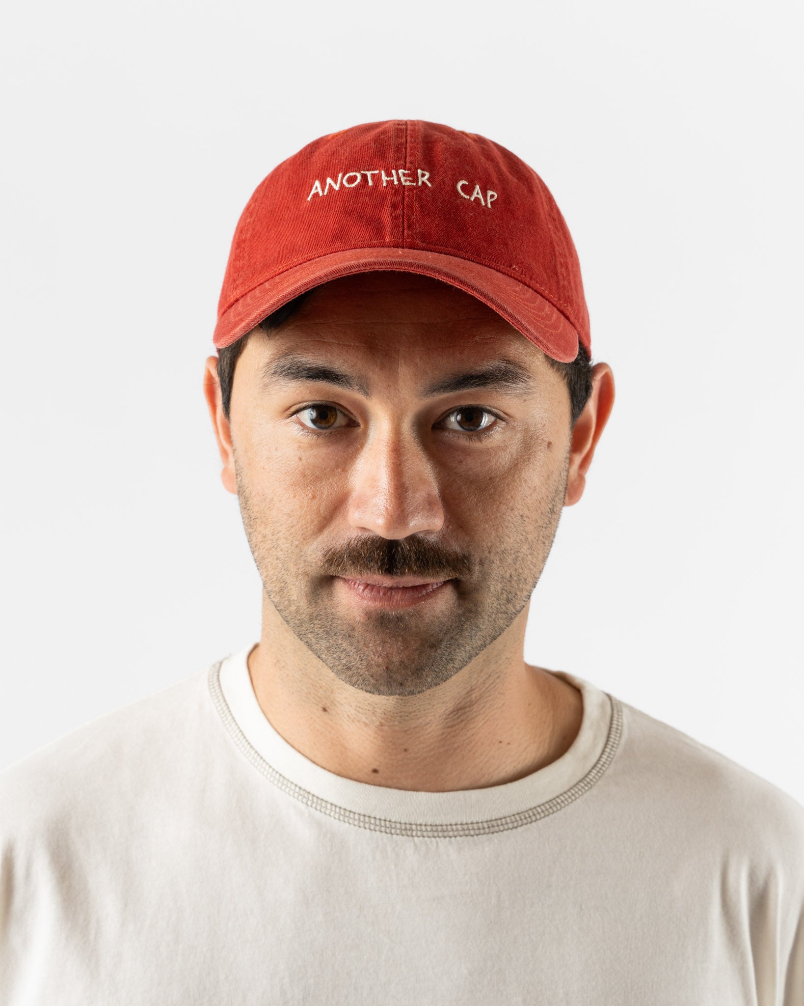 Another Aspect Another Cap 1.0 in Red