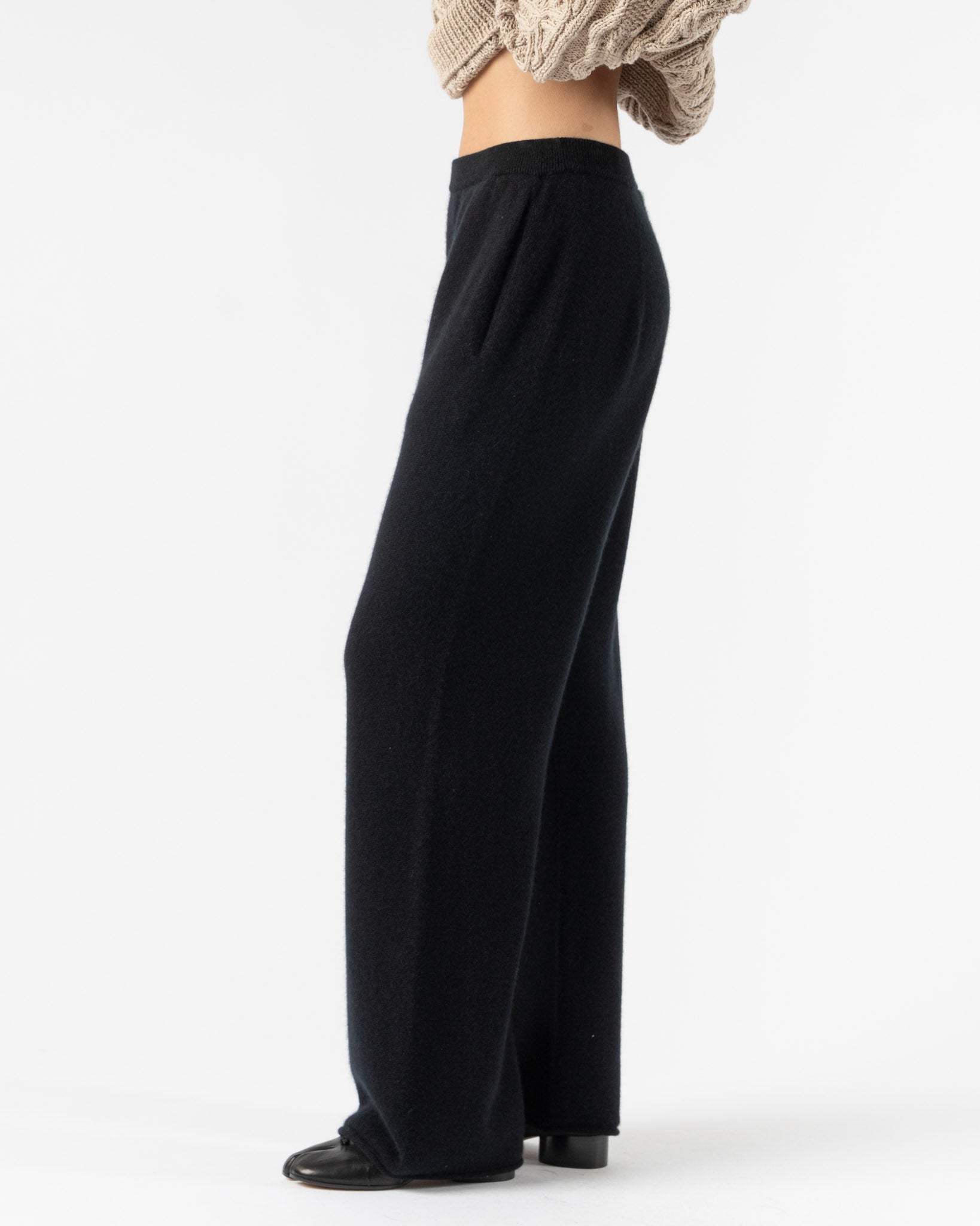 Auralee Baby Cashmere Knit Pants in Top Black