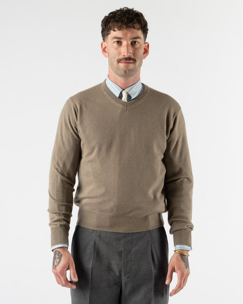 オーラリー24SSSUPER FINE CASHMERE SILK KNIT Auralee Super Fine Cashmere Silk Knit V-Neck P/O in Khaki Brown