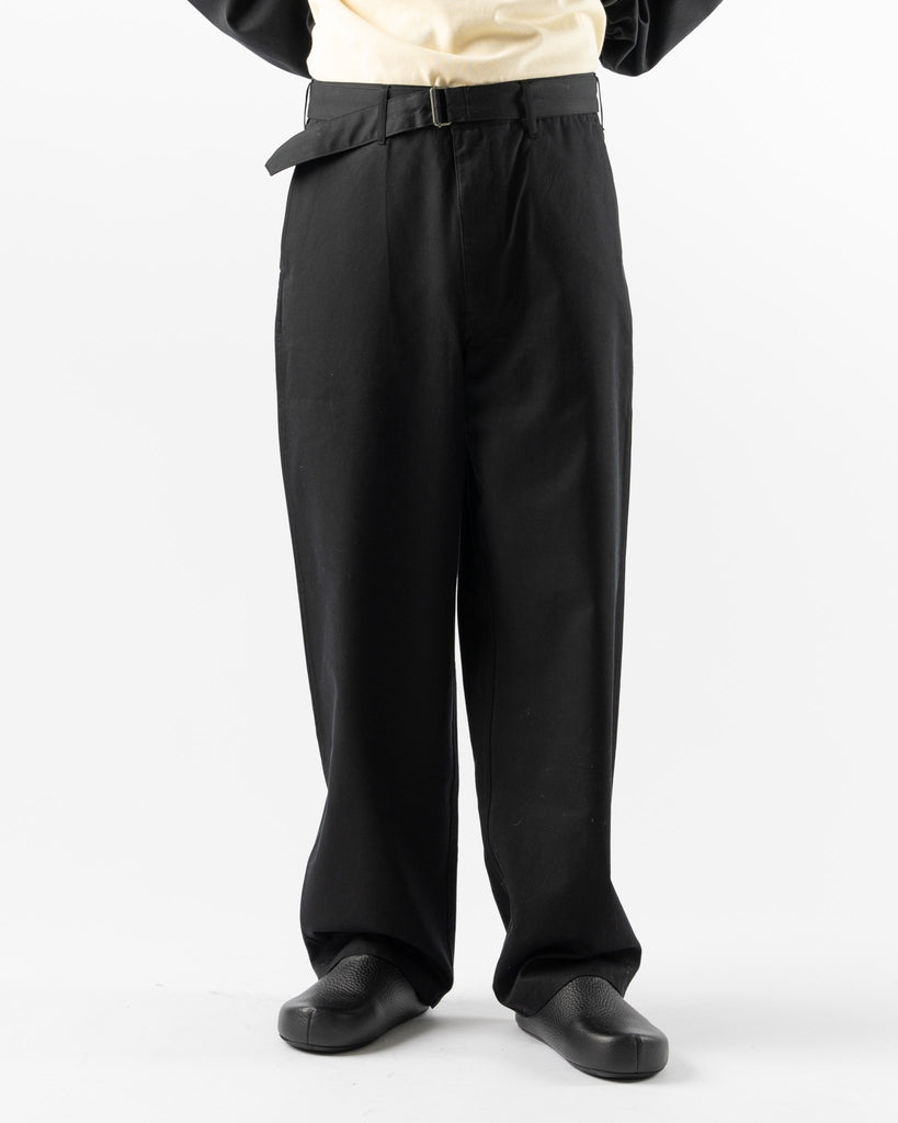 Auralee Washed Finx Silk Chambray Belted Pants in Black