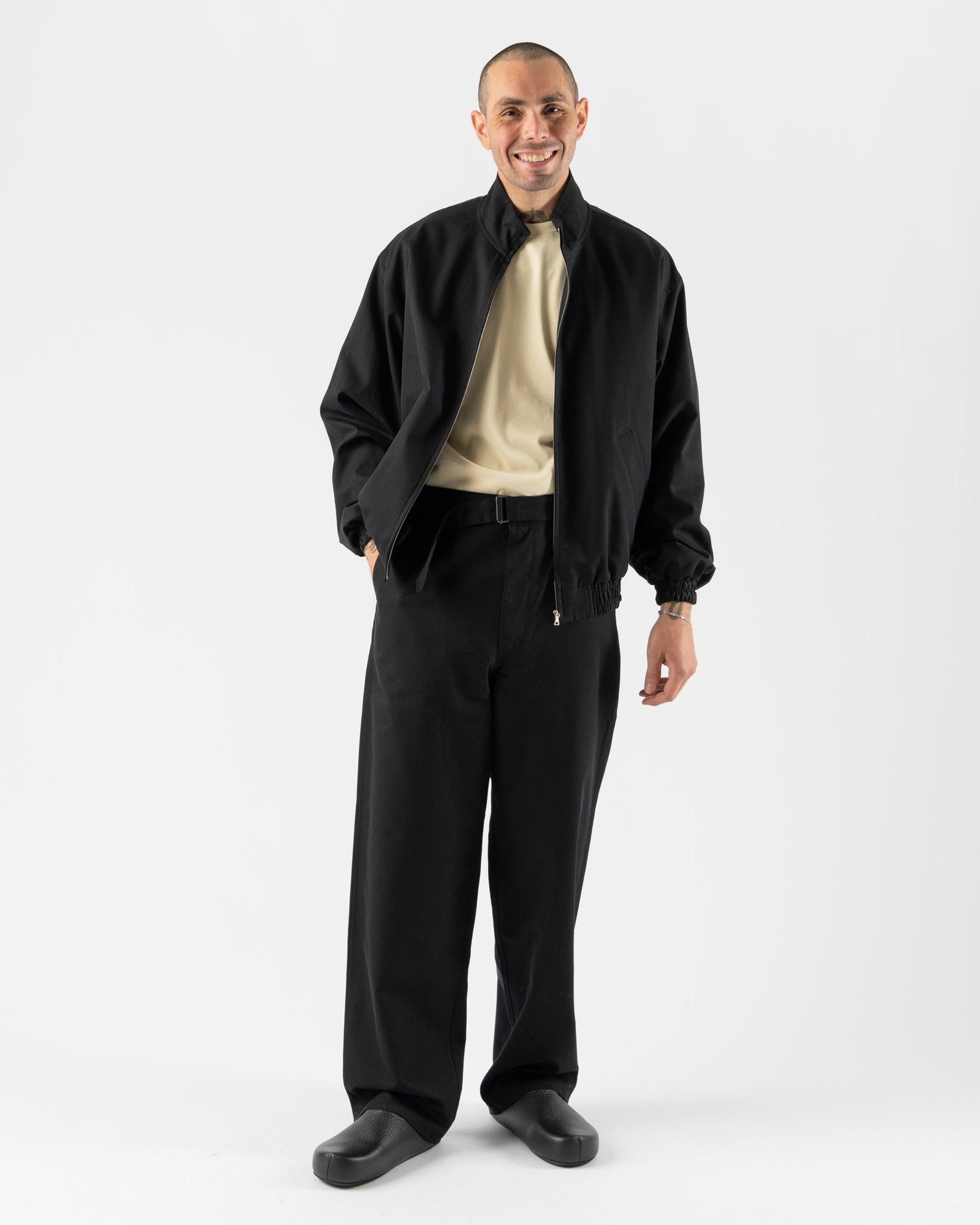 Auralee Washed Finx Silk Chambray Belted Pants in Black Curated at Jake and  Jones