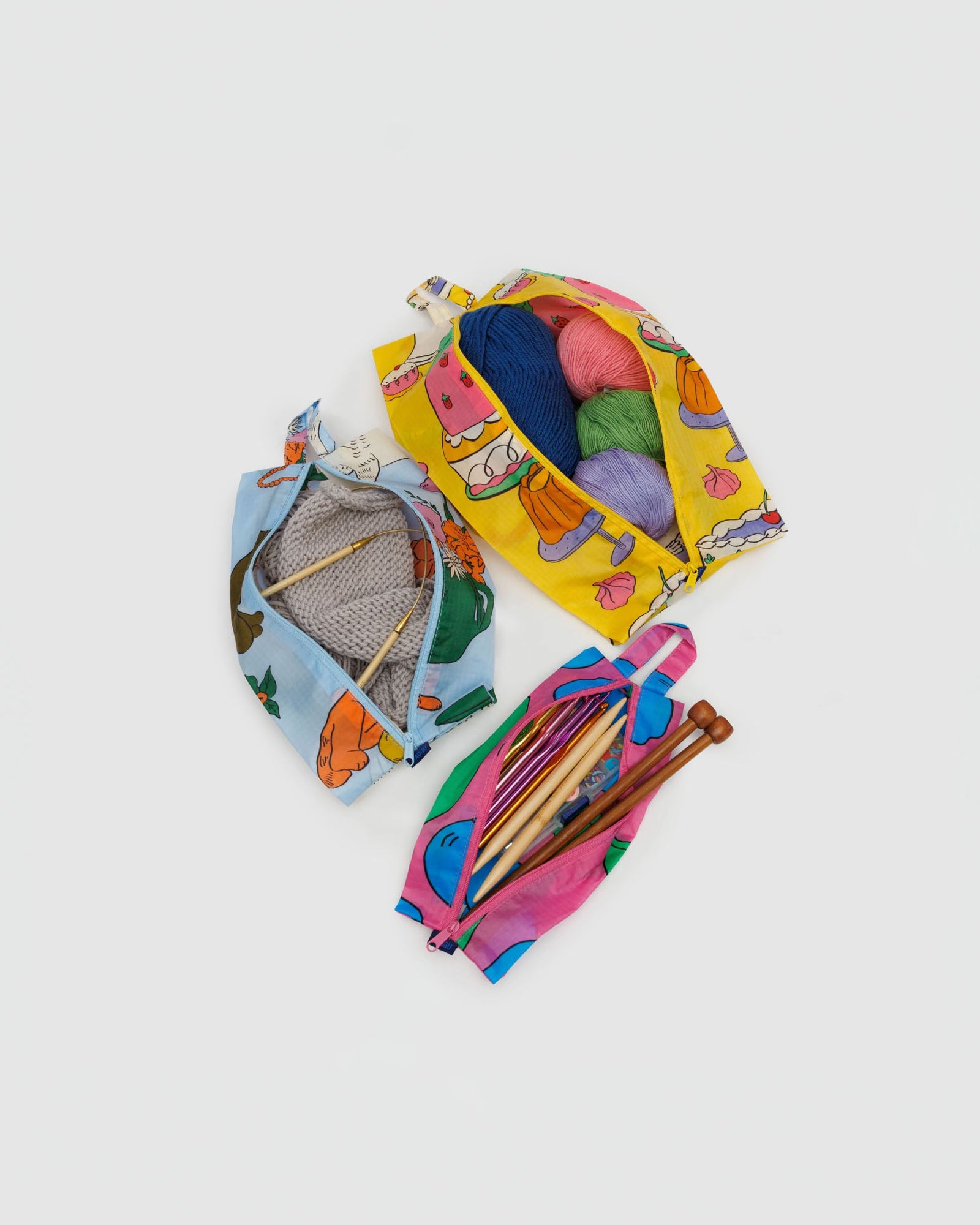 【利益還元祭】開催中！今年最後の大セール baggu-3d-zip-set-in-still-life 旅行かばん・小分けバッグ