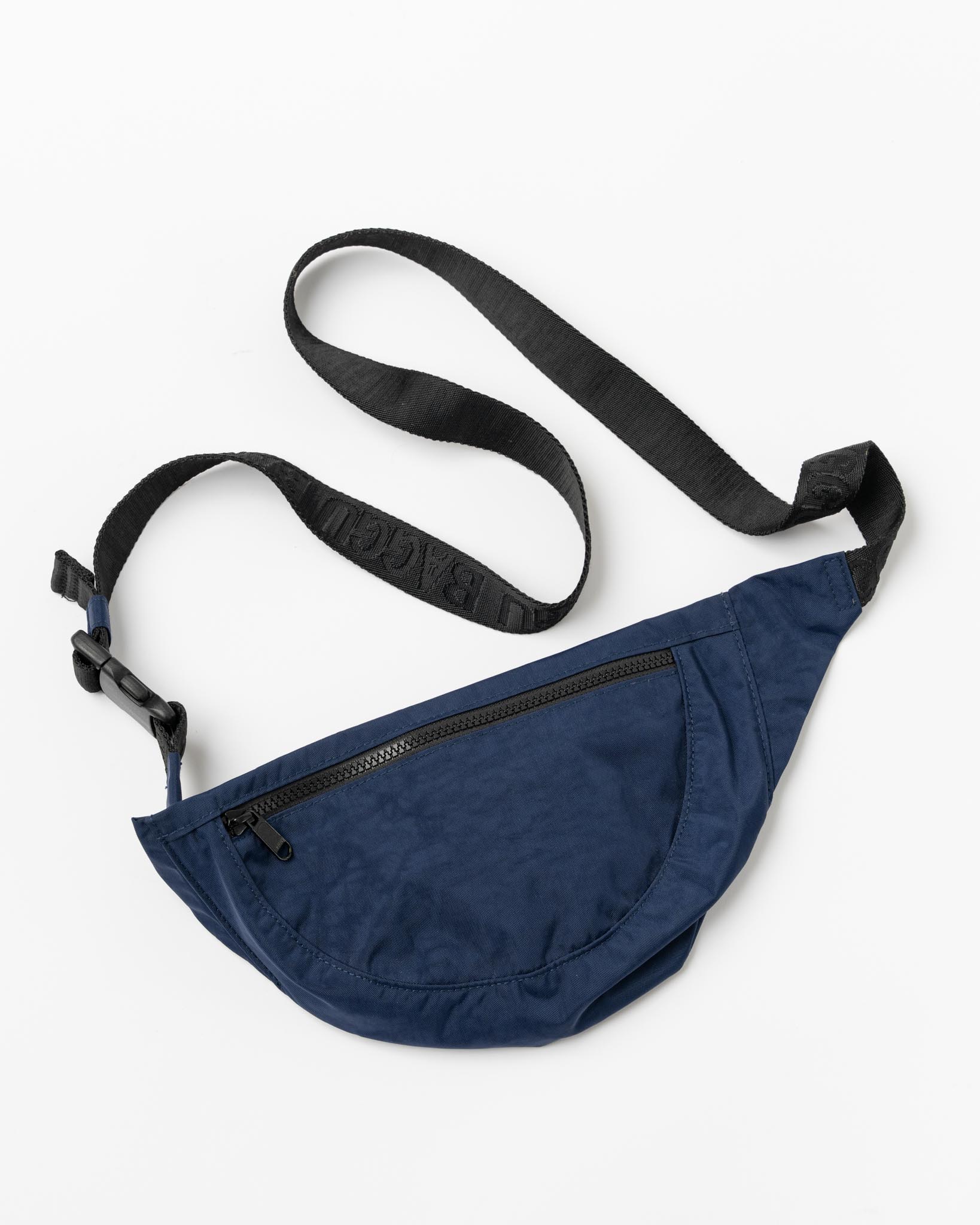 Baggu Crescent Fanny Pack in Navy